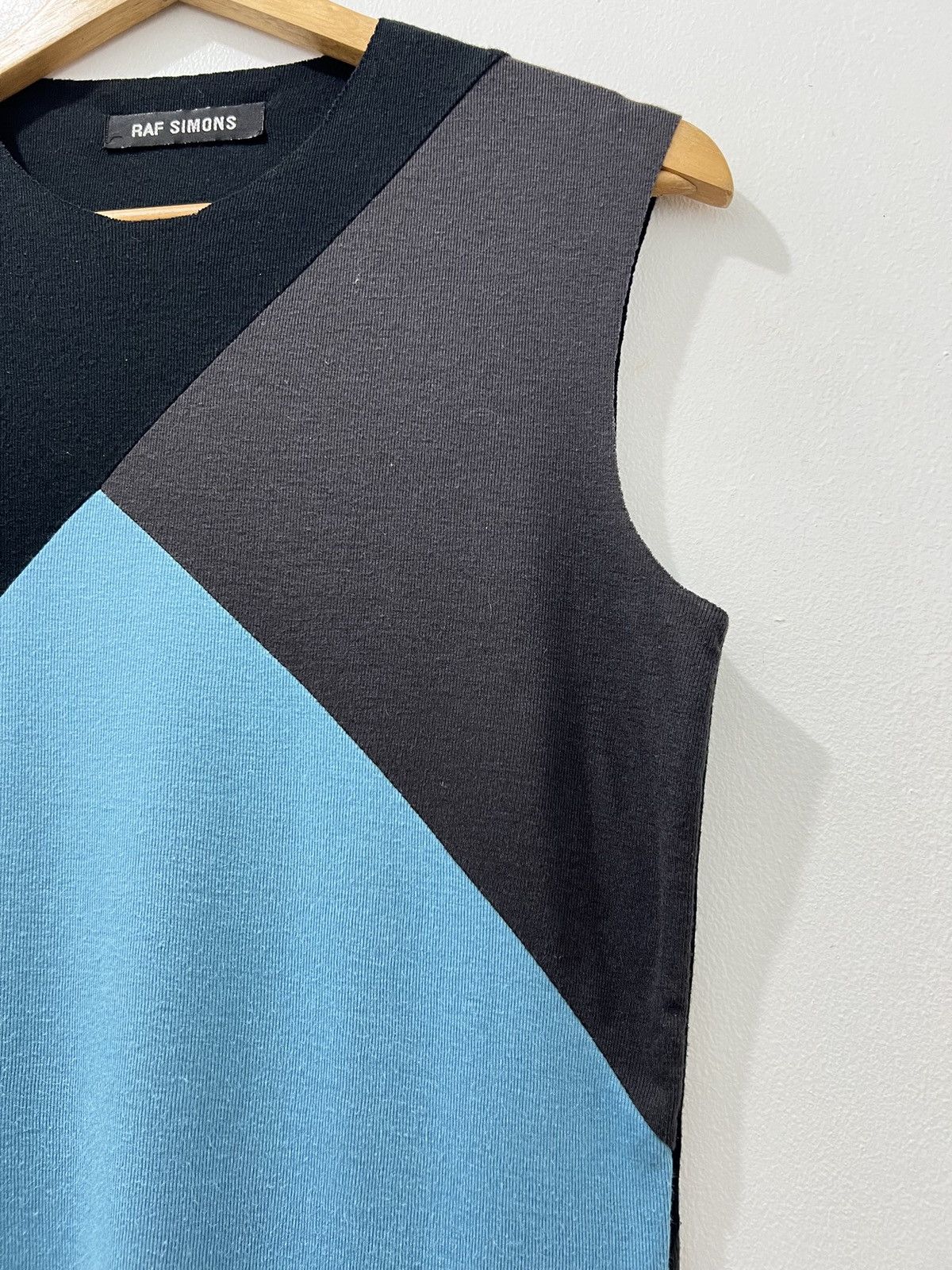 Raf Simons Archive Raf Simons - SS2000 ‘Summa Cum Laude’ Sleeveless Top Size US S / EU 44-46 / 1 - 6 Thumbnail