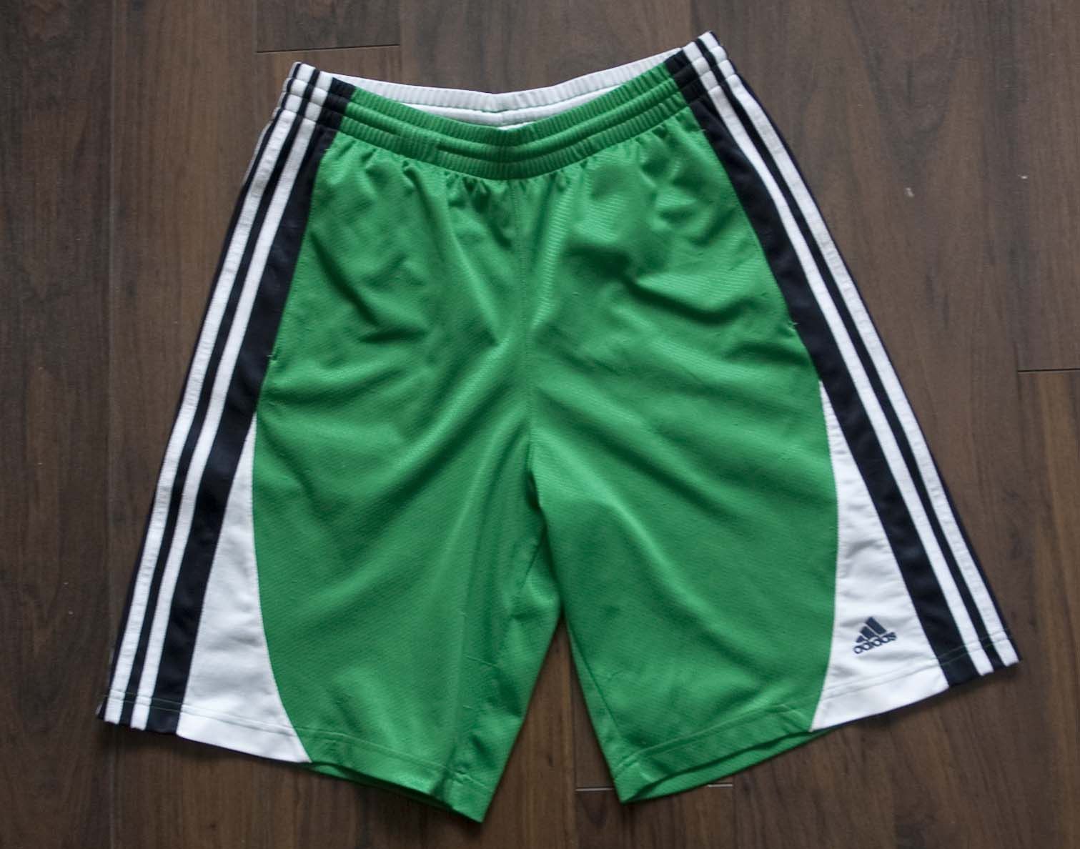 Adidas Adidas Shorts Size XL / 35 Green Shiny Size US 35 - 1 Thumbnail