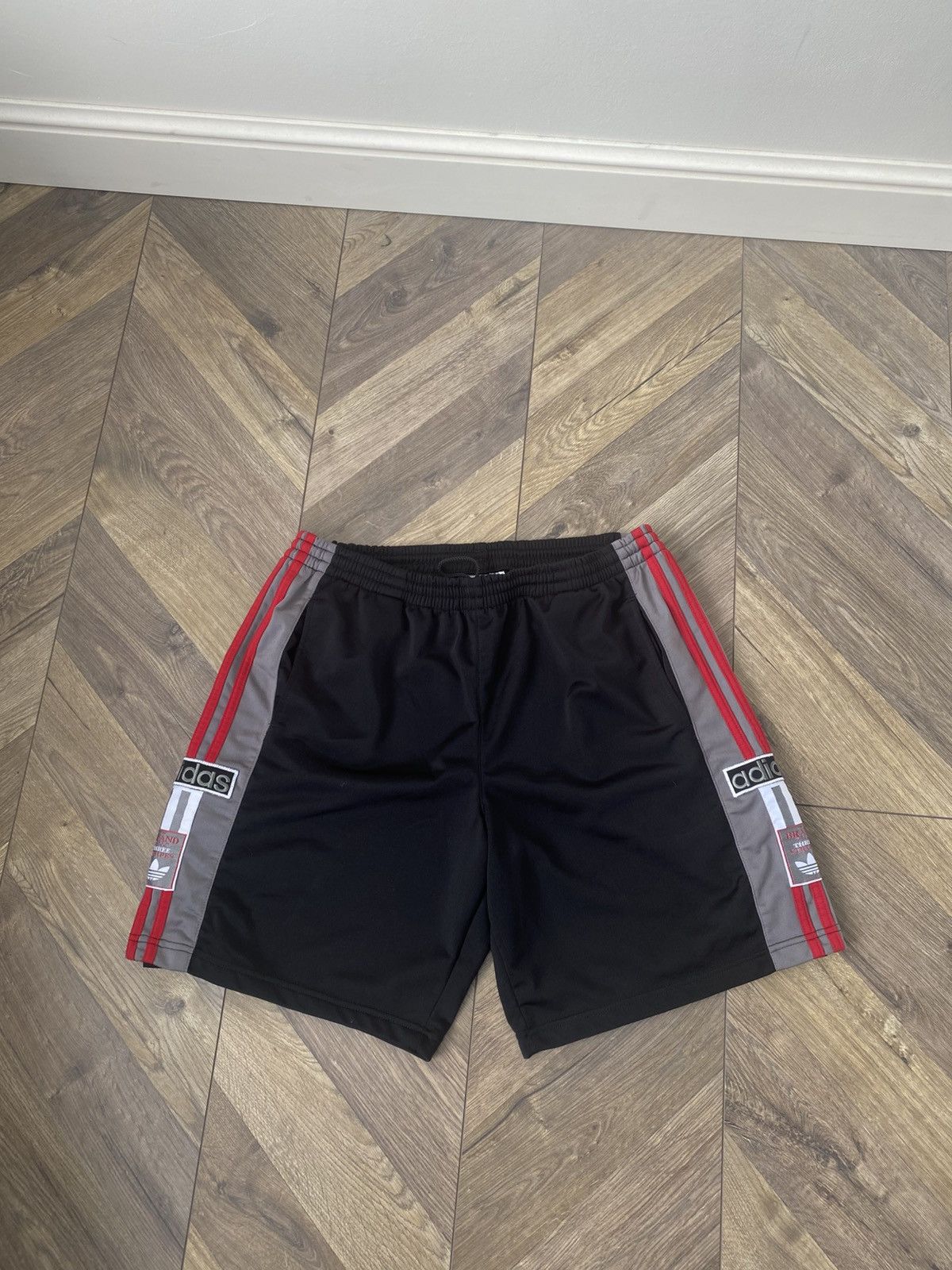 Adidas × Vintage Vintage Adidas 90s Adibreak Shorts Size US 34 / EU 50 - 2 Thumbnail