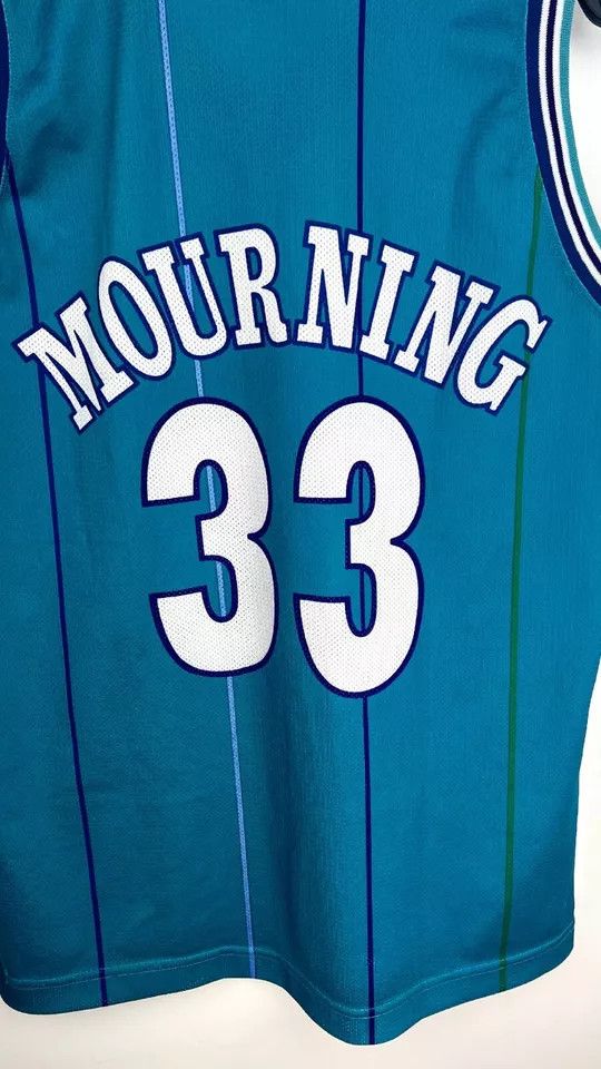 Champion Authentic Vintage Alonzo Mourning Charlotte Hornets Champion Size US L / EU 52-54 / 3 - 9 Thumbnail