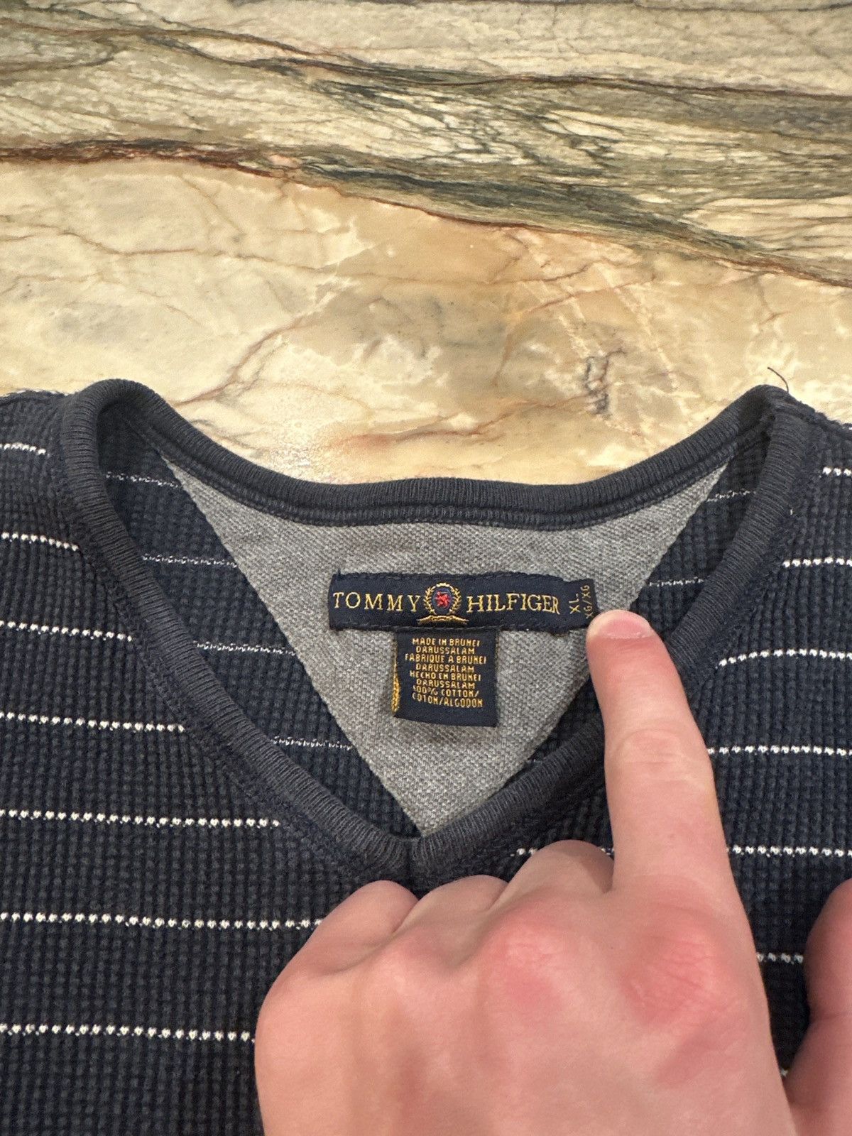 Tommy Hilfiger Vintage Waffle Knit Tommy Hilfiger T Shirt Size US M / EU 48-50 / 2 - 3 Thumbnail
