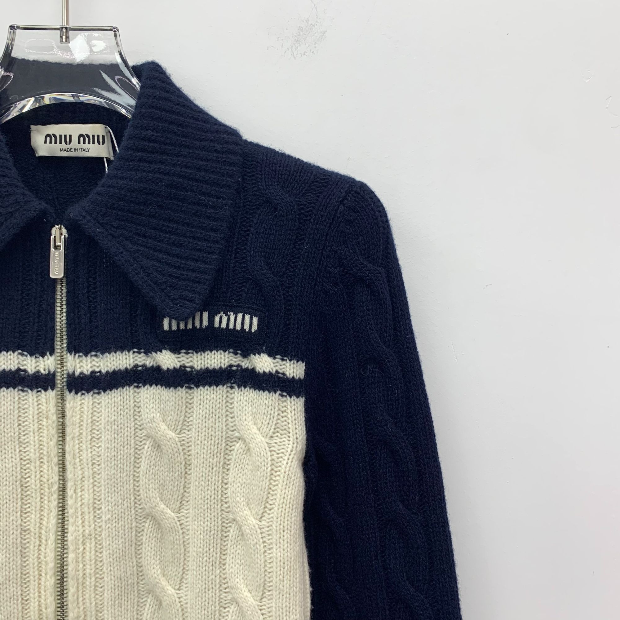 Miu Miu Miu Miu Navy & White Cable Knit Wool Blend Cropped Sweater J Size XS / US 0-2 / IT 36-38 - 7 Thumbnail