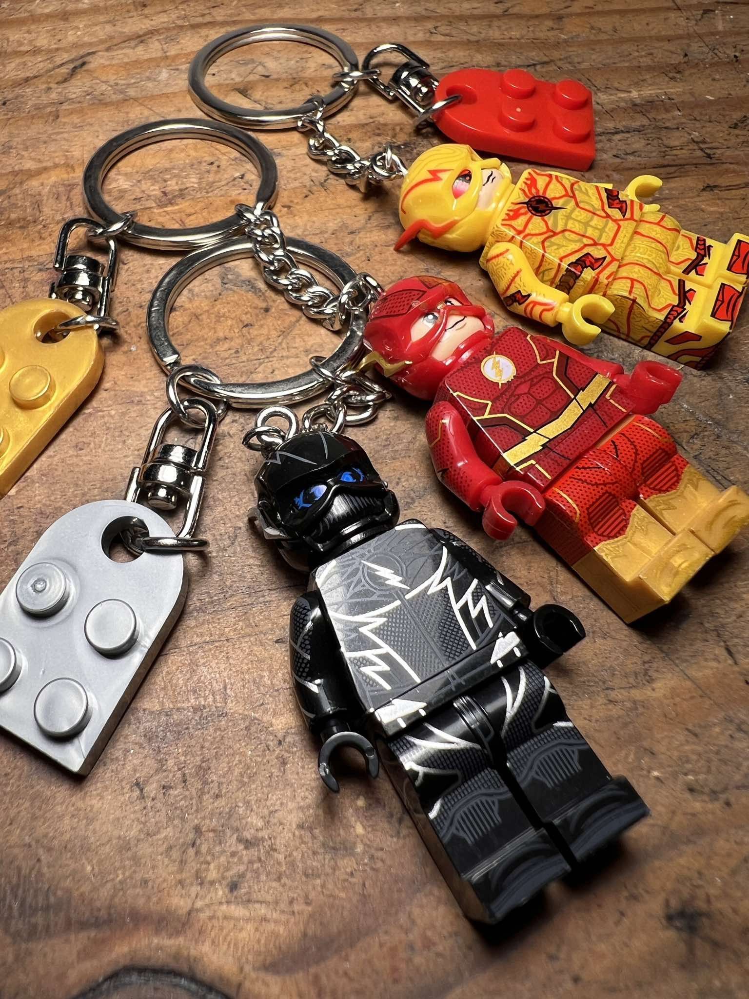 DC Comics × Marvel Comics Flash Reverse Zoom minifigure keychain Size ONE SIZE - 5 Thumbnail