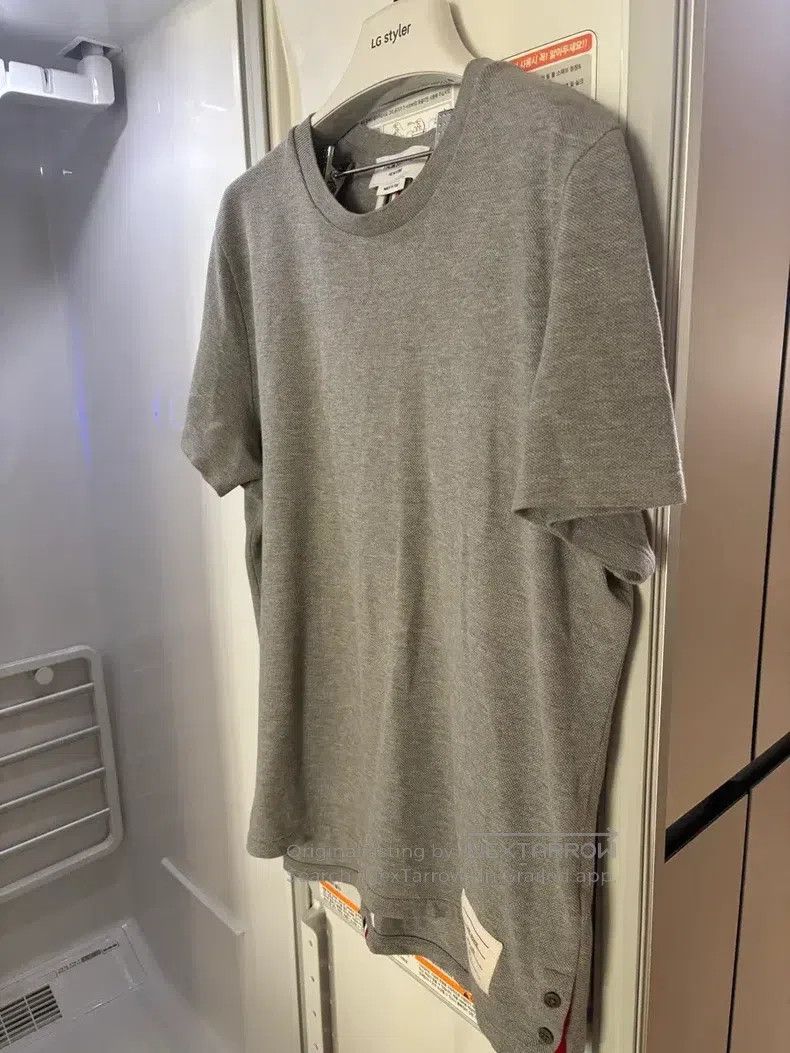 Thom Browne Thom Browne Three-stripe short-sleeve T-shirt Size US L / EU 52-54 / 3 - 2 Thumbnail