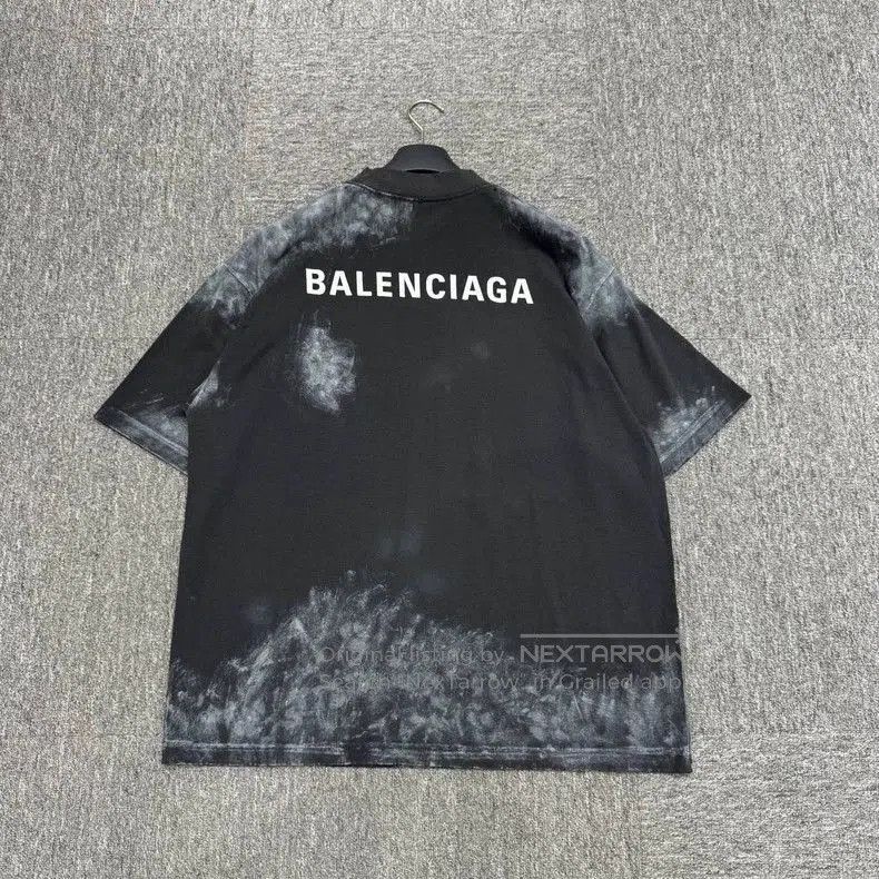 Balenciaga Balenciaga Embroidered Paint Distressed Tee. Size US L / EU 52-54 / 3 - 5 Thumbnail
