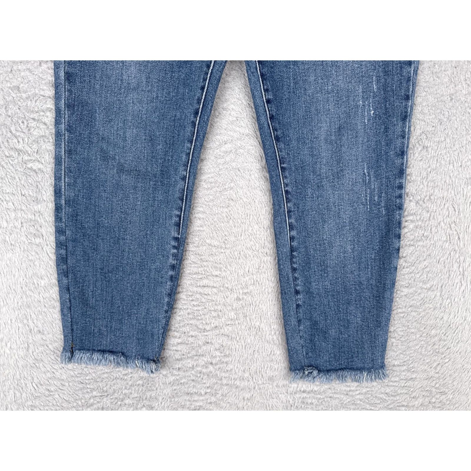 Sunflower Judy Blue Jeans Womens 5 Cropped Denim Jeans Bohemian Floral Embroidered Fringe Sunflower Pockets Zip Fly Relaxed Mid Rise Blue 27 Size 27" / US 4 / IT 40 - 2 Thumbnail