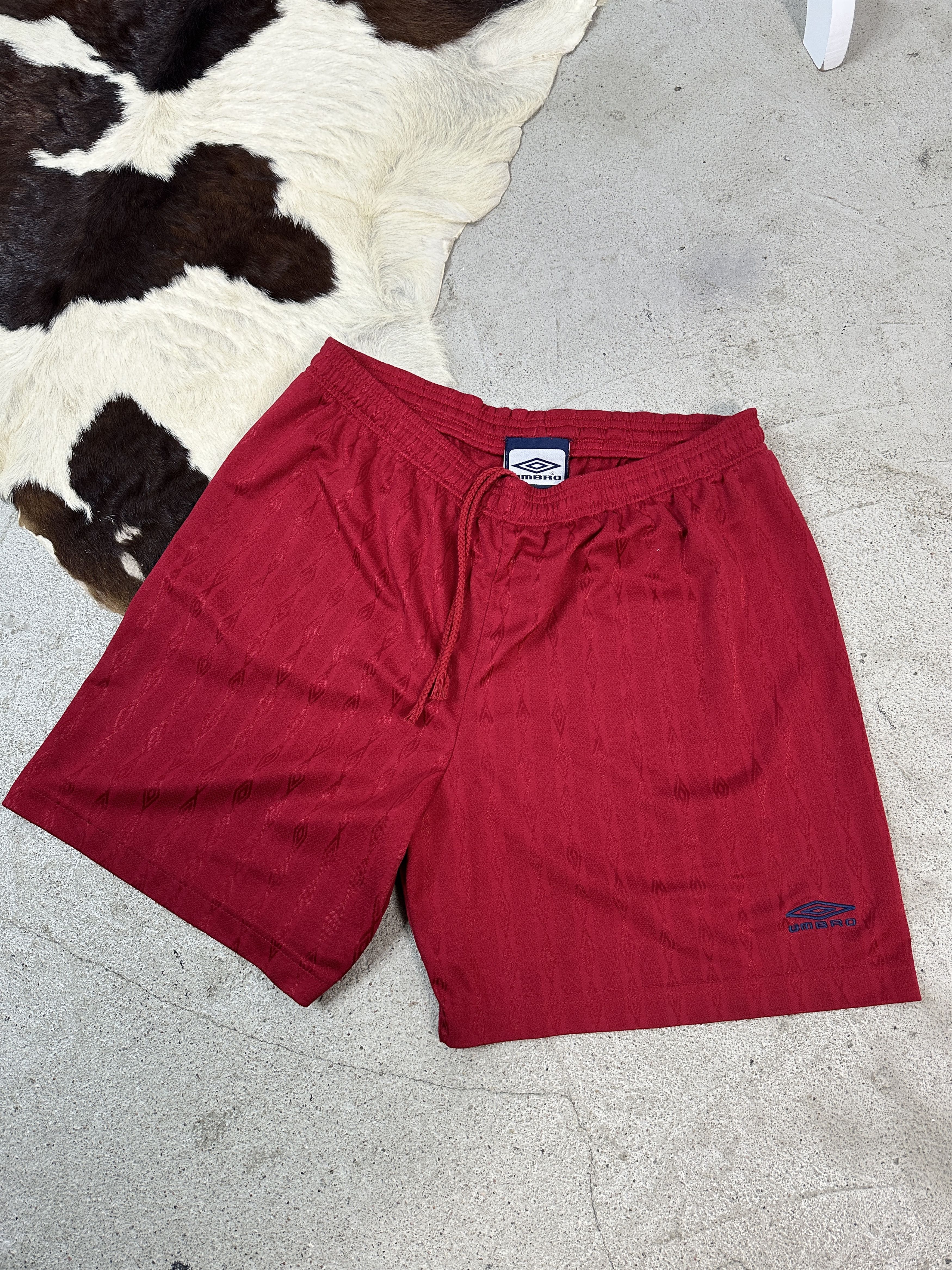 Umbro × Vintage Vintage Sportswear Streetwear Y2K Active Umbro 90s Short Size US 38 / EU 54 - 1 Thumbnail