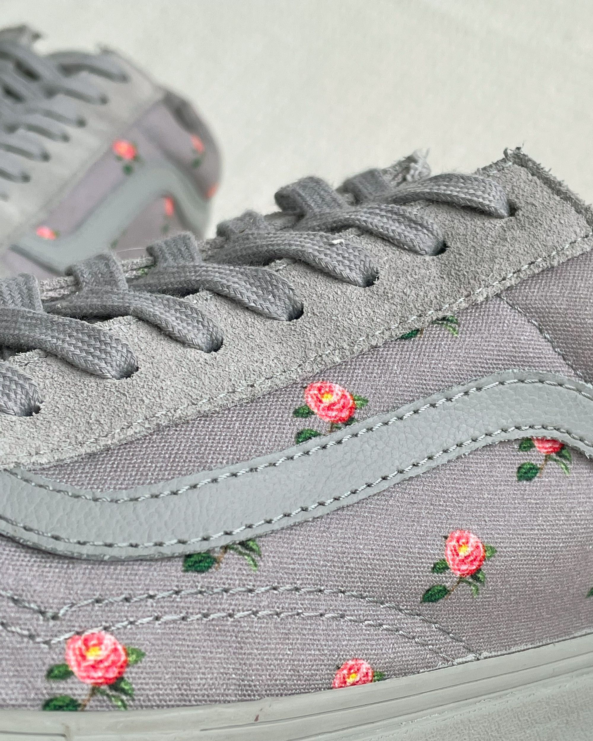 Undercover × Vans Vans x Undercover - Old Skool Flower Size US 10 / EU 43 - 8 Thumbnail