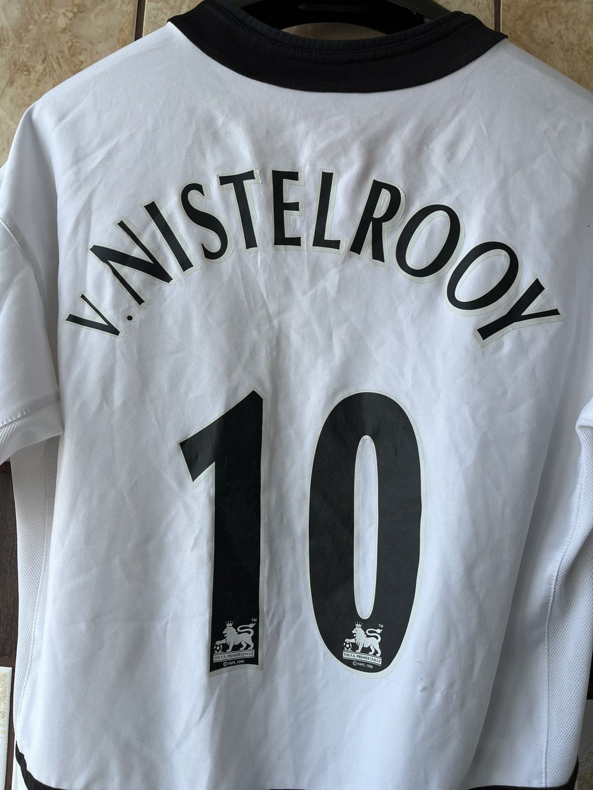 Nike Nike Manchester United V. Nisterooy 2003 soccer jersey Size US XXS / EU 40 - 3 Thumbnail