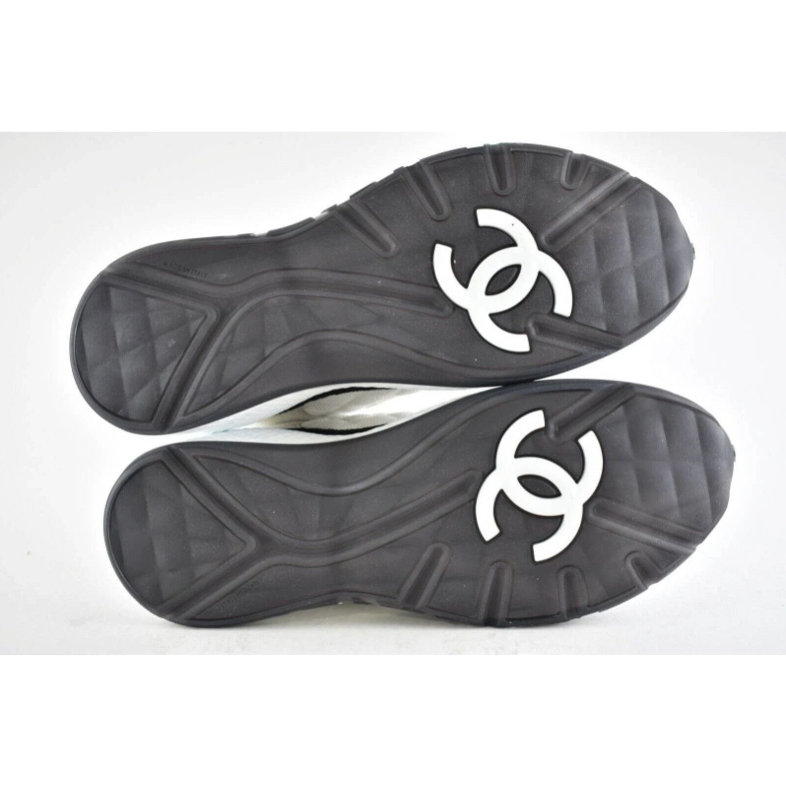 Chanel Chanel Suede White Lace Up Mid Top Trainer Sneaker 44 11 Size US 11 / EU 44 - 10 Thumbnail