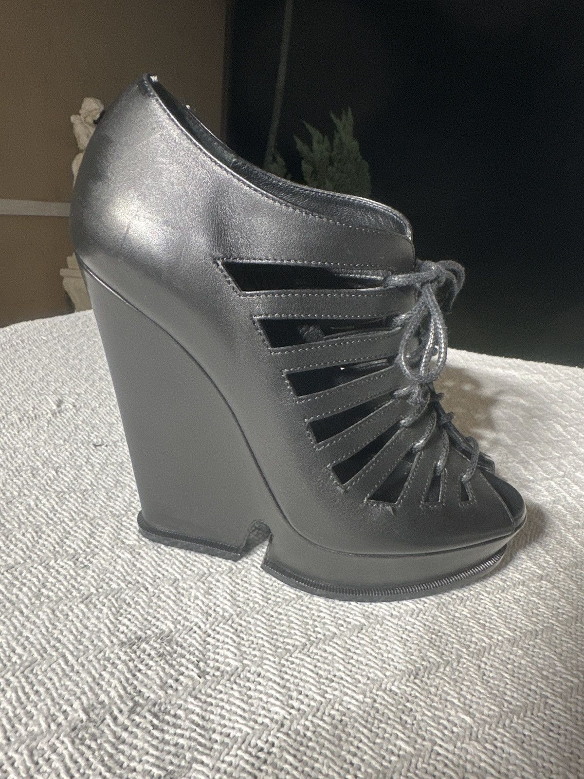 Yves Saint Laurent Yves Saint Laurent Wedge Heels Size 38EU/8US Size US 8 / IT 38 - 5 Thumbnail