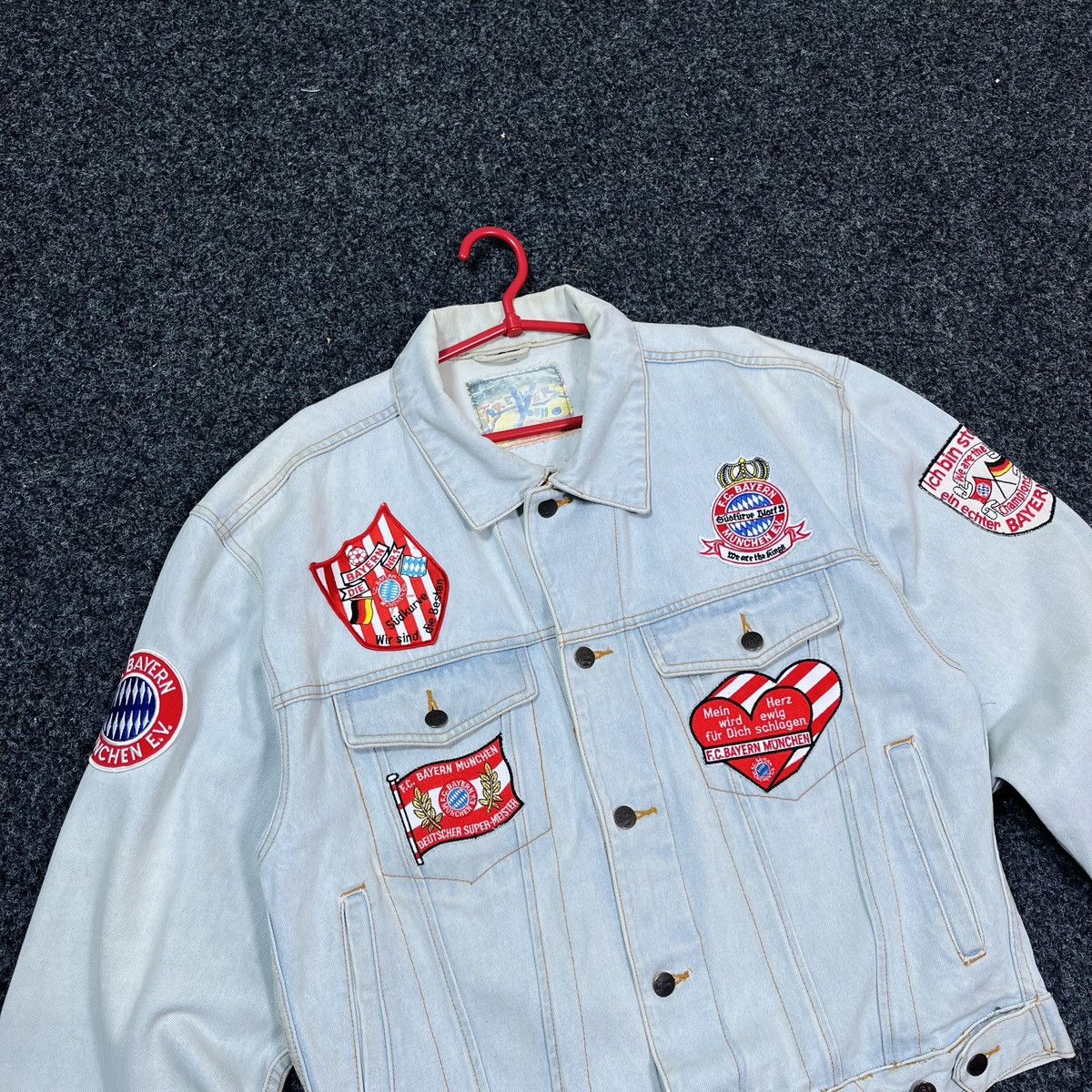 Vintage Vintage Bayern Munich Fan Denim Custom Patch Jacket Size US L / EU 52-54 / 3 - 3 Thumbnail