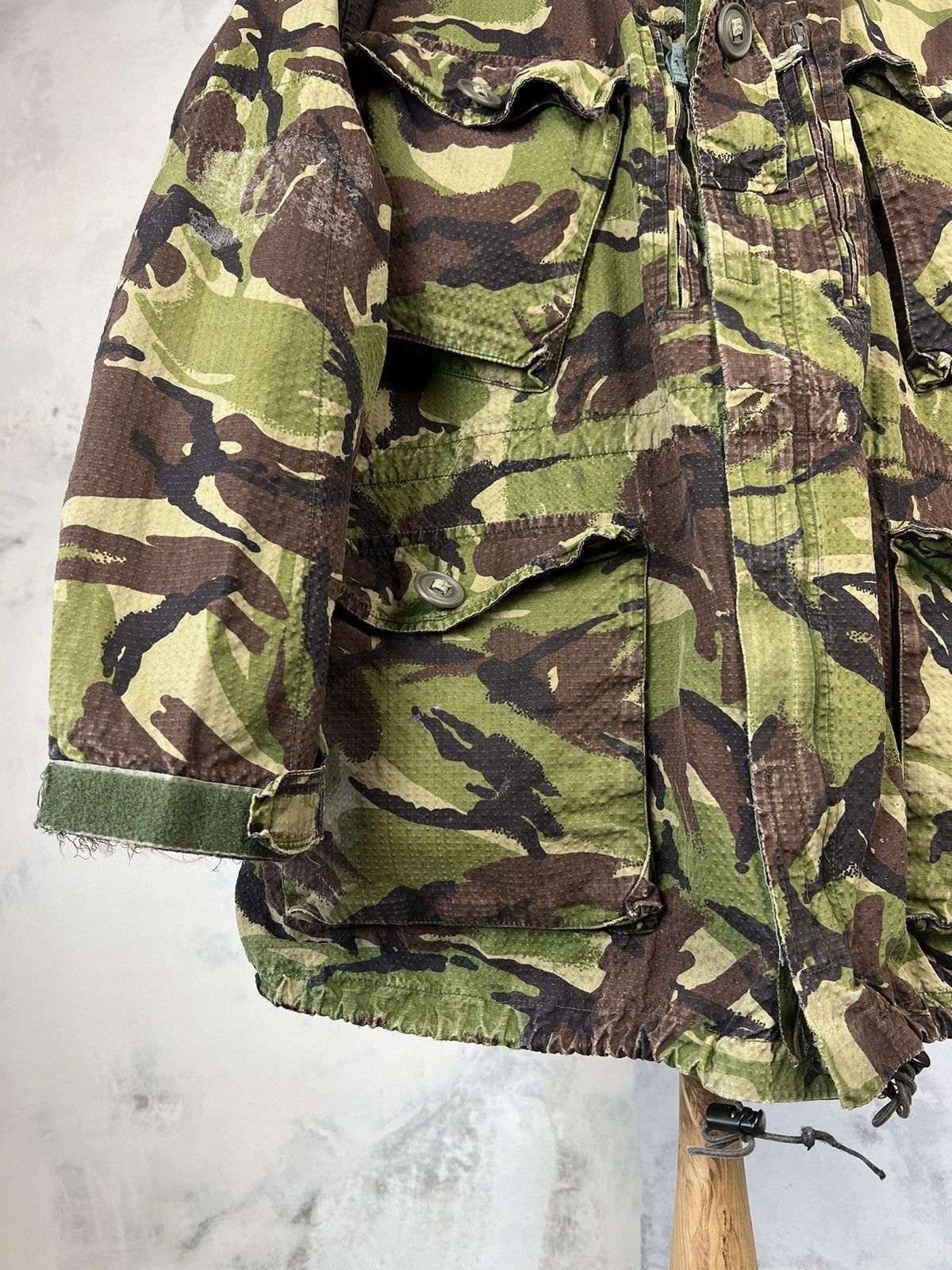 Vintage Vintage British Military Camo Jacket Size 120/112 L - XL Size US XL / EU 56 / 4 - 5 Thumbnail