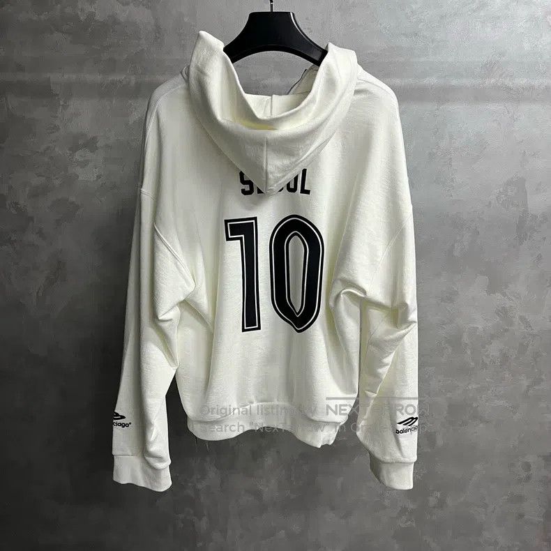 Balenciaga Balenciaga Lettering and Number Printed Hooded Zip-Up Long Size US XS / EU 42 / 0 - 2 Thumbnail