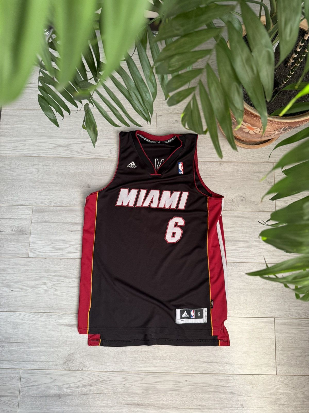NBA Vintage Miami Heat 2014 Adidas NBA jersey #6 james jersey Size US M / EU 48-50 / 2 - 1 Thumbnail
