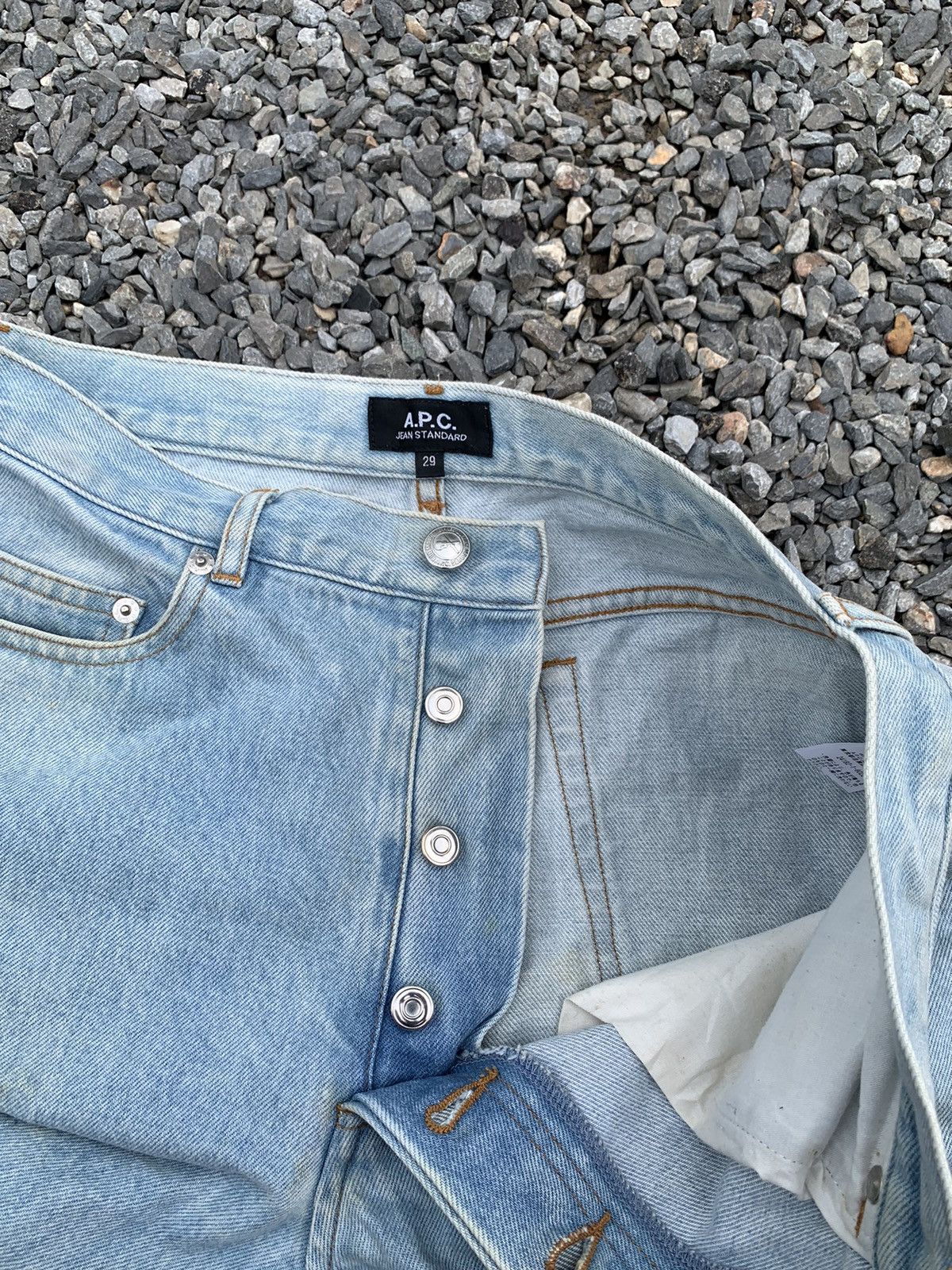 A.P.C. APC SELVEDGE BUTTON FLY LIGHT BLUE JAPANESE DISTRESSED DENIM Size US 30 / EU 46 - 12 Thumbnail