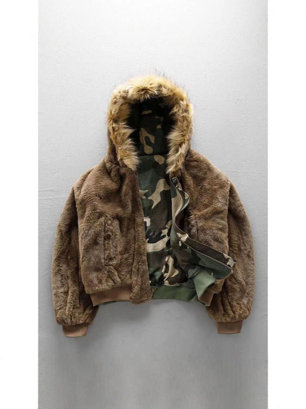 Japanese Brand Reversible Camouflage Faux Fur Hooded Bomber Jacket Size US L / EU 52-54 / 3 - 2 Thumbnail
