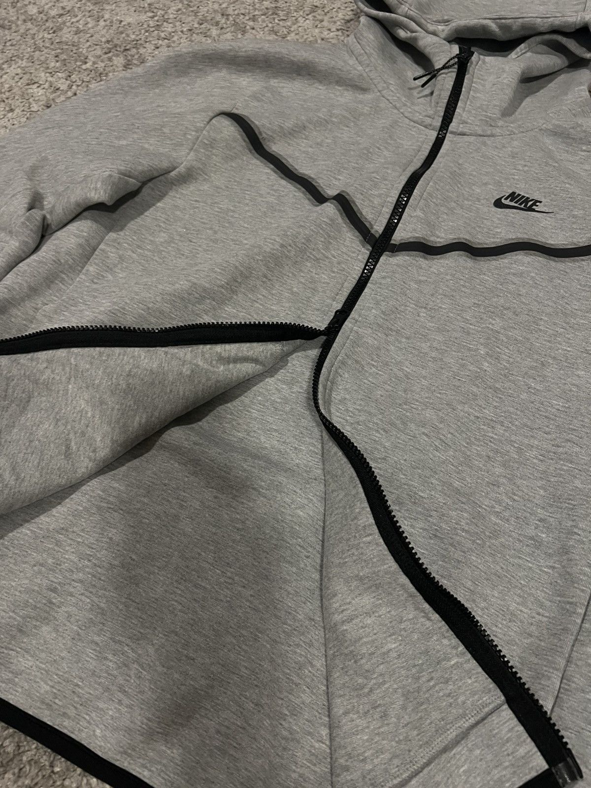 Nike Nike Tech Fleece gray hoodie zip Size US L / EU 52-54 / 3 - 9 Thumbnail
