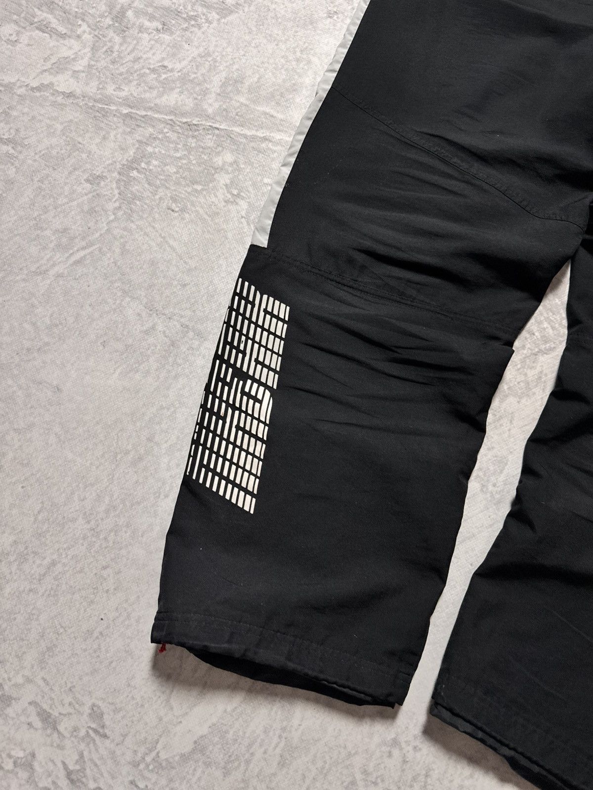 Nike × Vintage 00s Nike Vintage Nylon Airmax Baggy Drill Pants Joggers Y2K Size US 32 / EU 48 - 9 Thumbnail