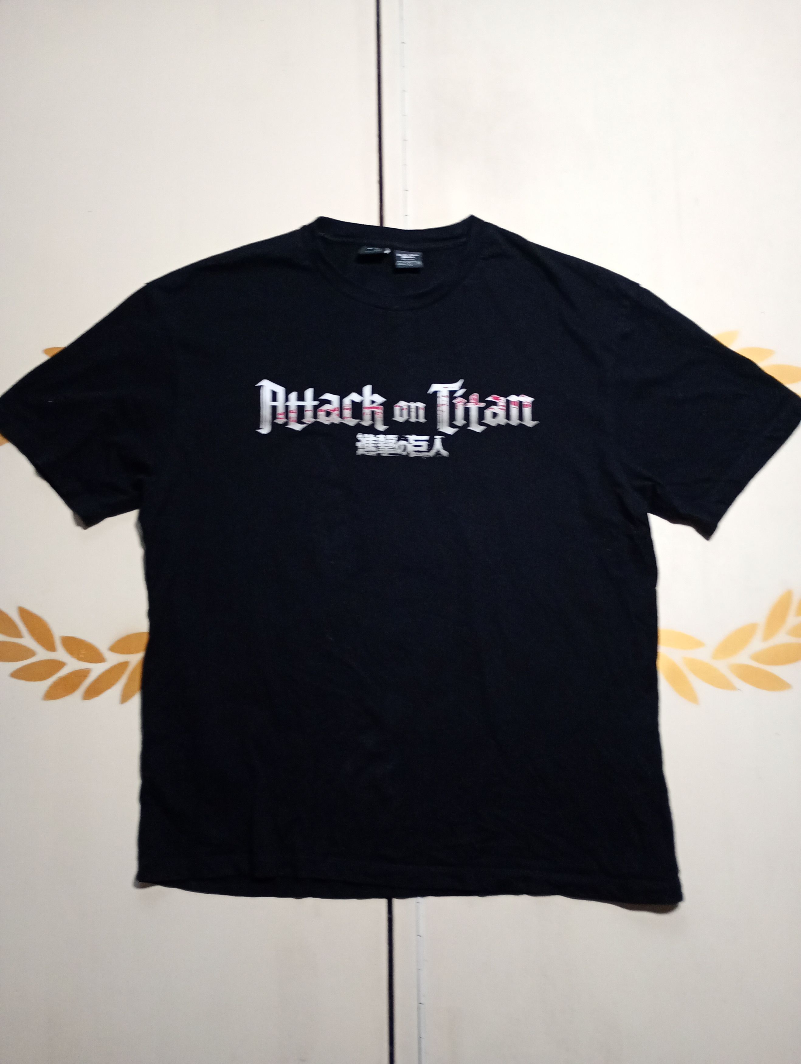 Bershka Bershka Attack on Titan Anime T-Shirt Size US M / EU 48-50 / 2 - 2 Thumbnail
