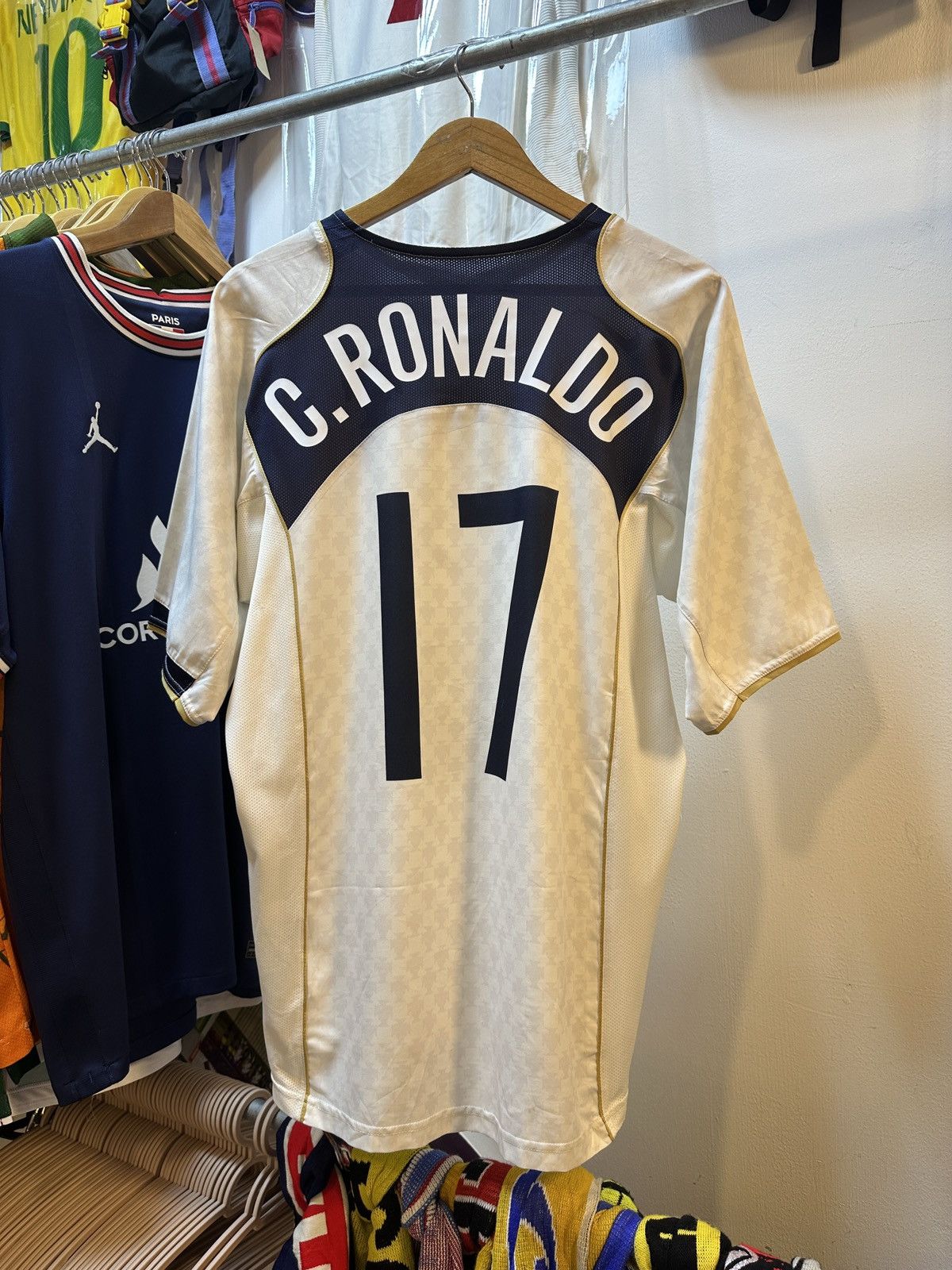 2003-2004 Portugal Away Kit CR7
