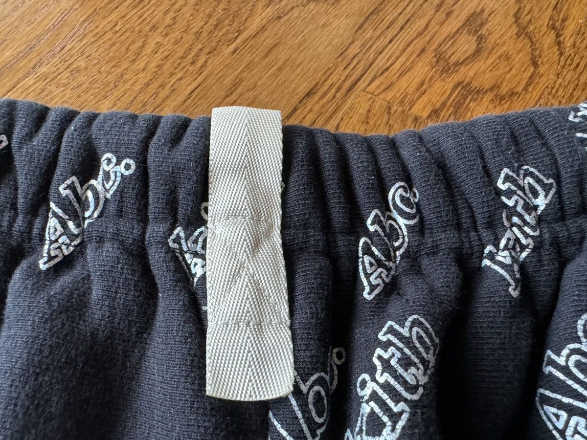 Advisory Board Crystals × Kith Small Holographic Print Sweatpant Black ABC Pants 123. Size US 30 / EU 46 - 13 Thumbnail