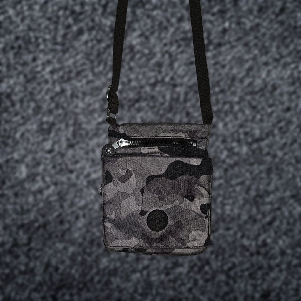 Vintage Kipling Signature Camo Fog Eldorado Gray Black Nylon Crossbody Travel Bag - Small Women Gray Camouflage Modern 90s? Size ONE SIZE - 1 Thumbnail