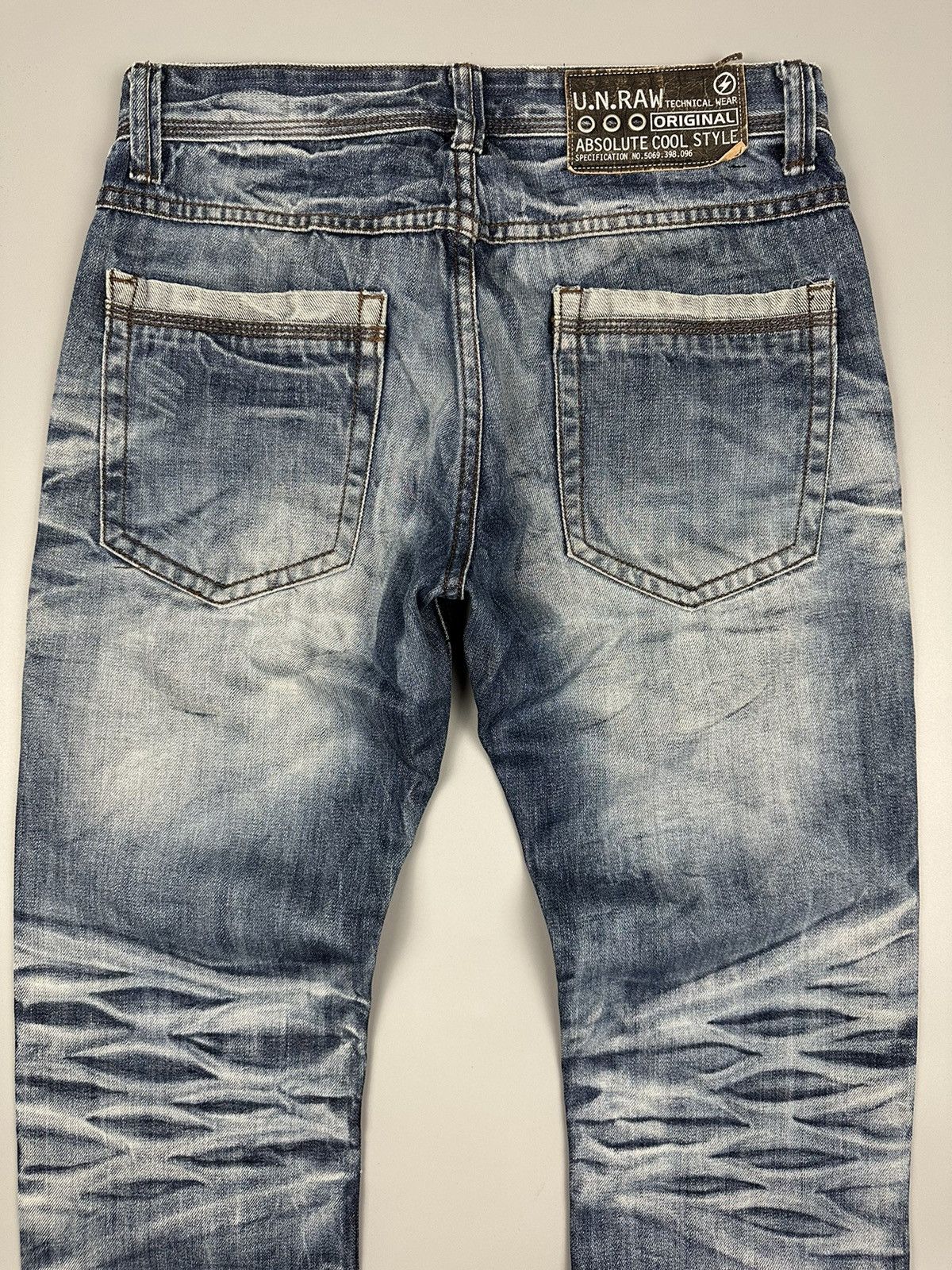 If Six Was Nine × Le Grande Bleu (L.G.B.) Distressed Unity Raw Whiskered Denim Size US 31 - 6 Thumbnail