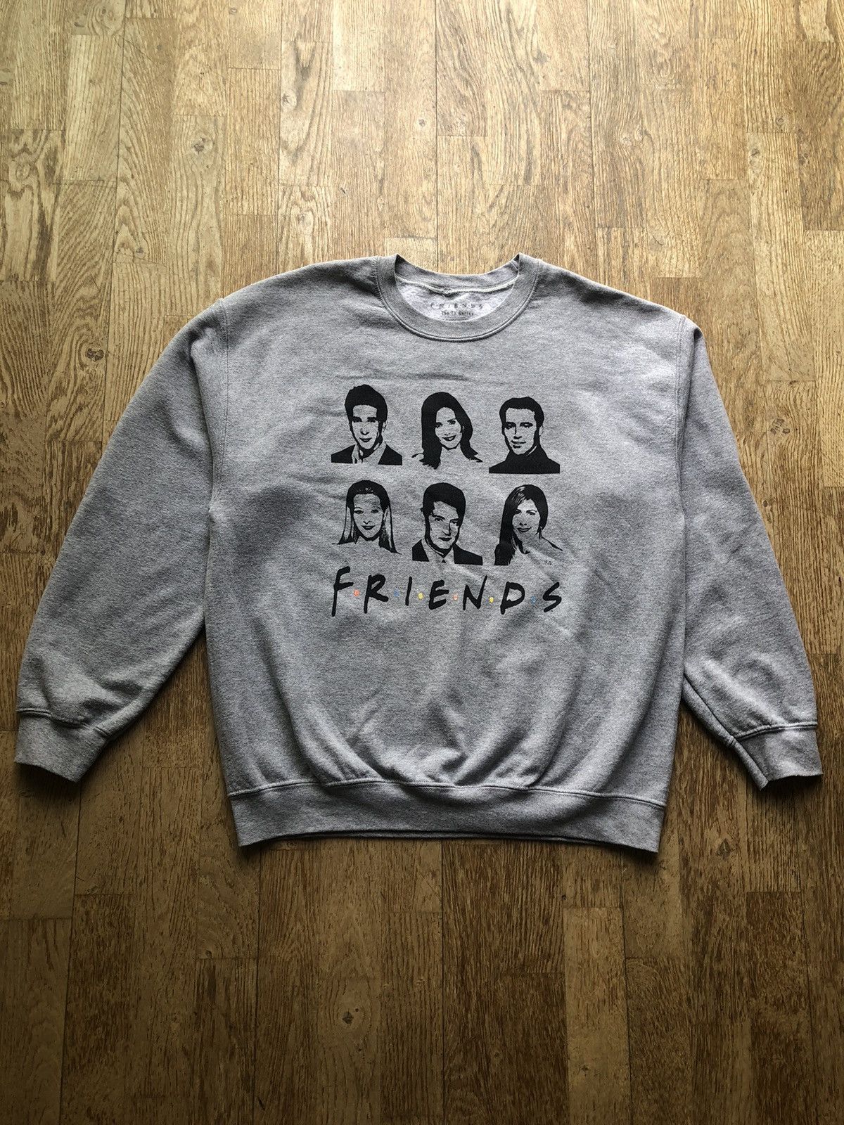 Vintage RARE FRIENDS TV SERIES OFFICIAL CREWNECK SWEATER Size US L / EU 52-54 / 3 - 1 Thumbnail
