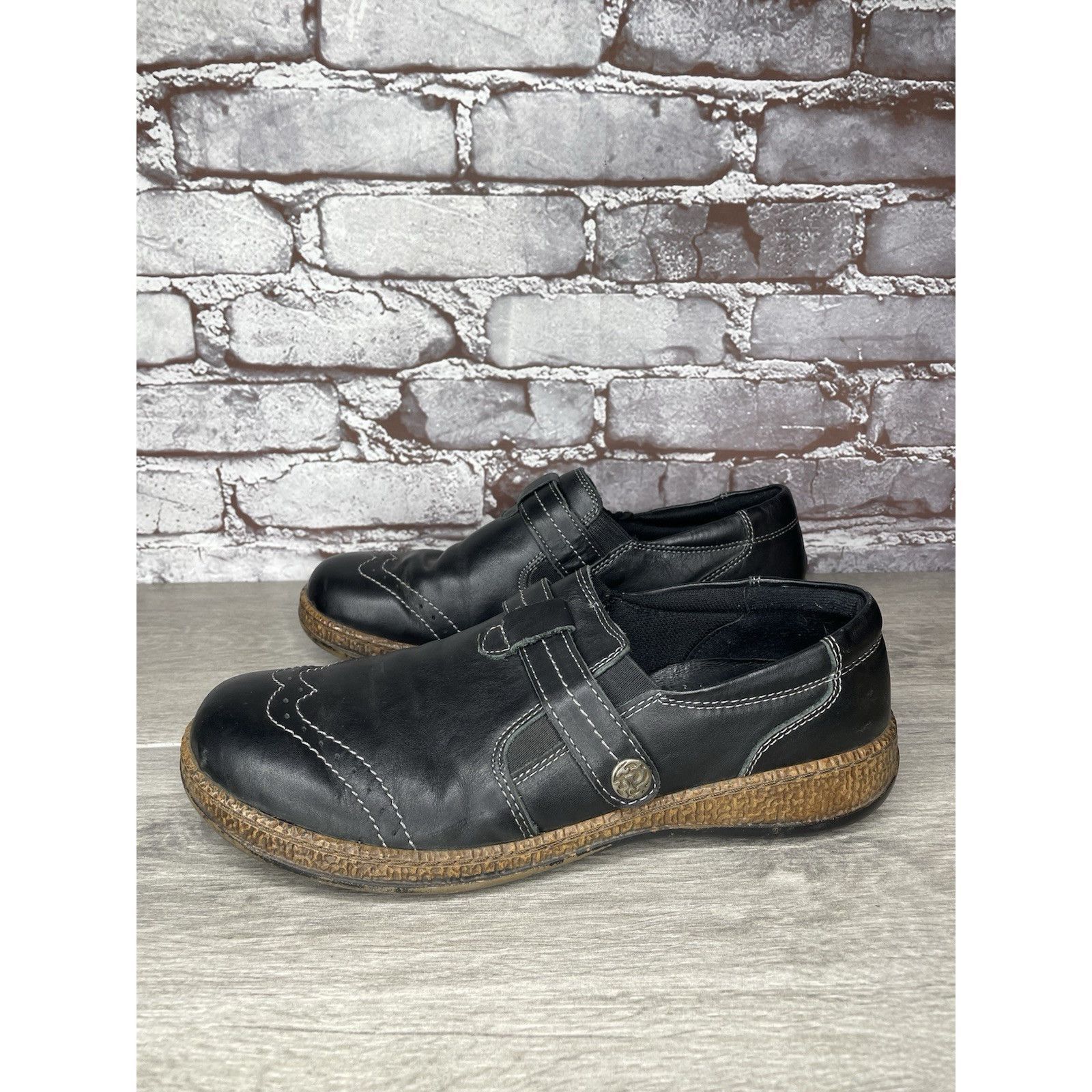 Spring Court Spring Step Black Leather Wingtip Button Strap Clogs Shoes W Size US 11 / IT 41 - 1 Thumbnail