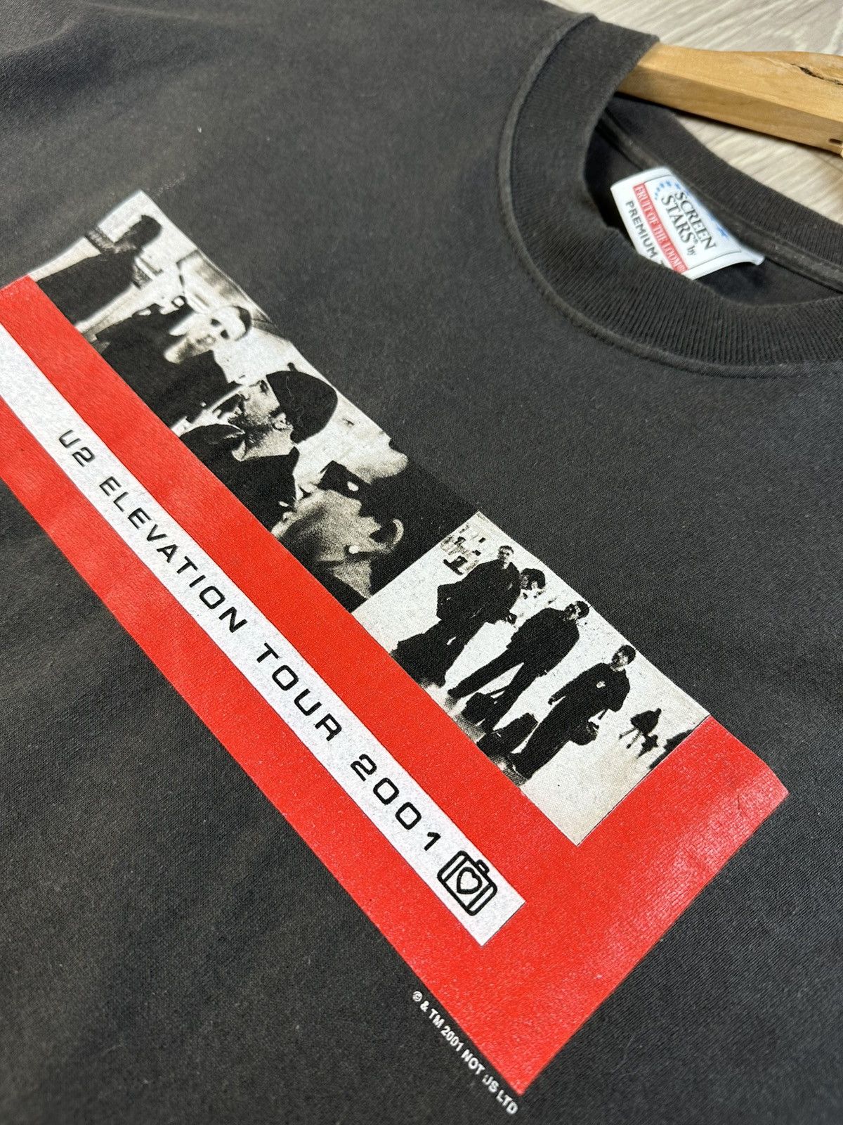 Band Tees × Vintage Vintage 2001 U2 Elevation Tour Band T-Shirt Size XL Size US XL / EU 56 / 4 - 5 Thumbnail