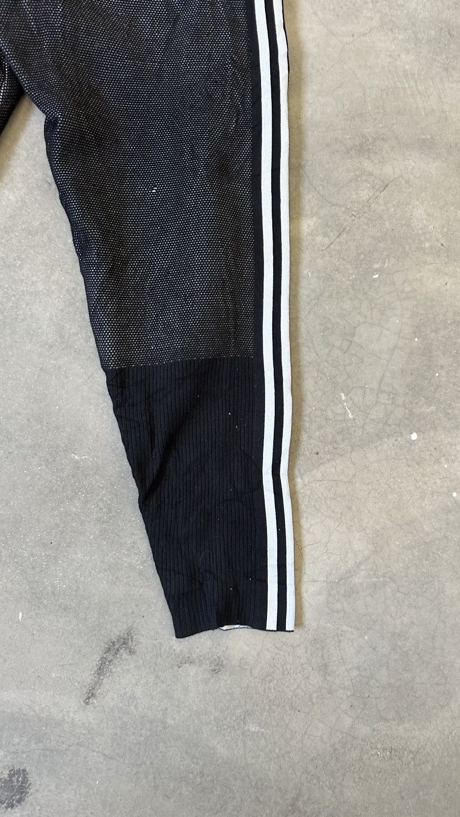 Adidas ADIDAS FIBRE FIT RUNNING PANT Size US 32 / EU 48 - 9 Thumbnail