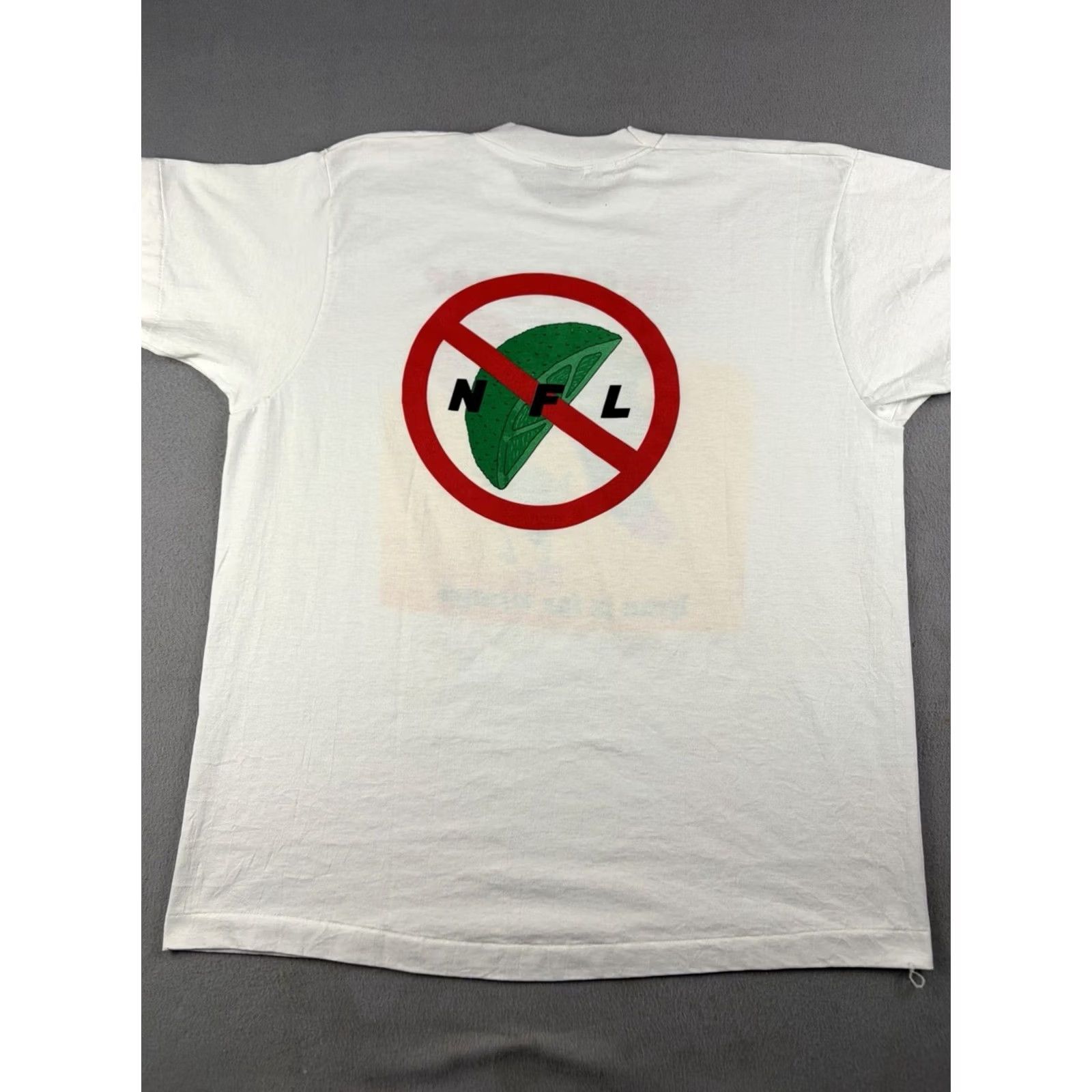 NFL VINTAGE Chili Beer T Shirt Men XL White Lime Is For Wimps NFL Funny 90s Mens Size US XL / EU 56 / 4 - 4 Thumbnail