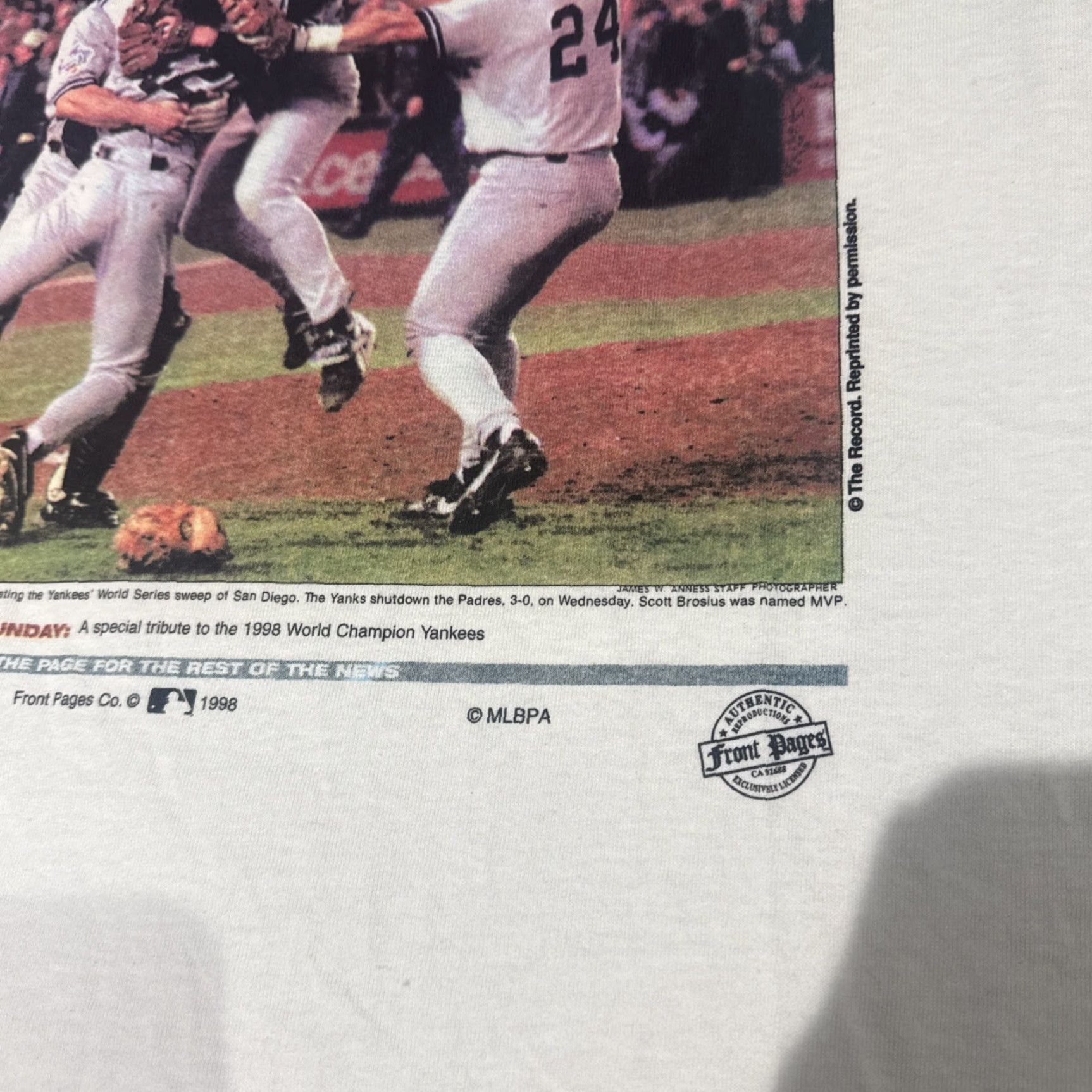 Delta New York Yankees Shirt Mens Size L White 1998 World Series Champs THE GREATEST Size US L / EU 52-54 / 3 - 5 Thumbnail