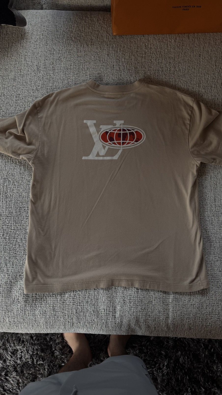 Louis Vuitton Louis Vuitton Embellished Graphic T-Shirt Size US L / EU 52-54 / 3 - 3 Thumbnail