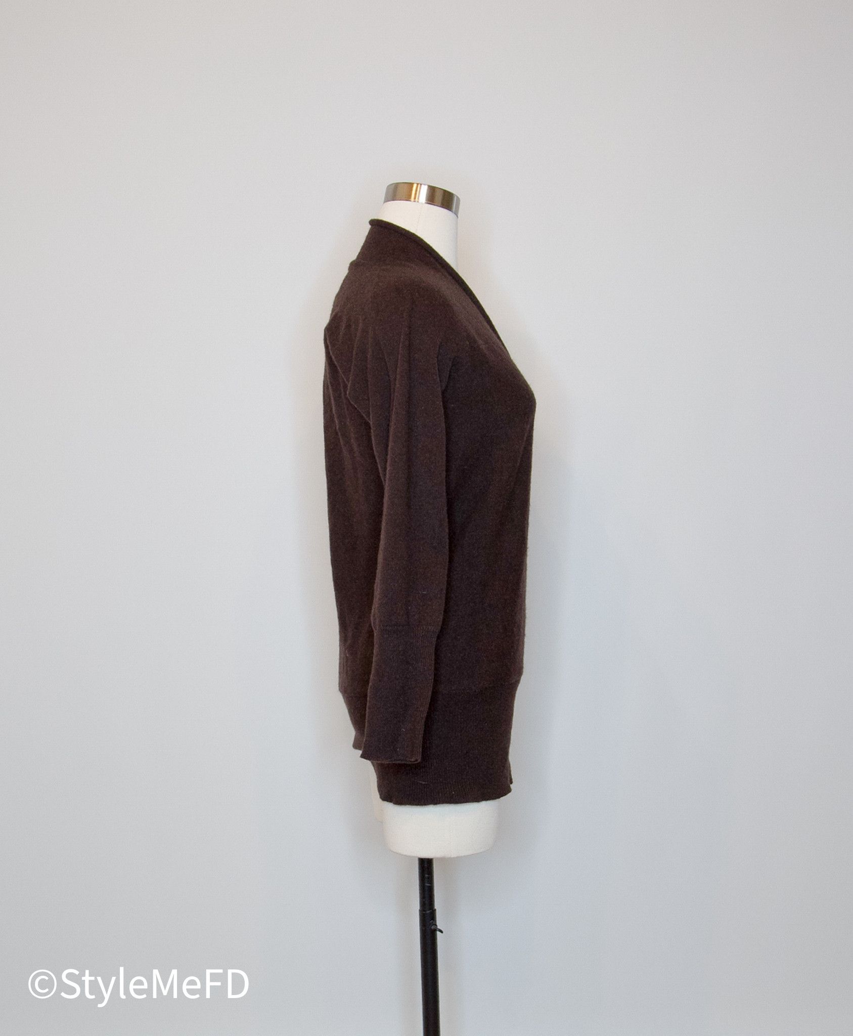 Brunello Cucinelli Brunello Cucinelli 100% Cashmere V-Neck Pullover Sweater Size L / US 10 / IT 46 - 2 Thumbnail