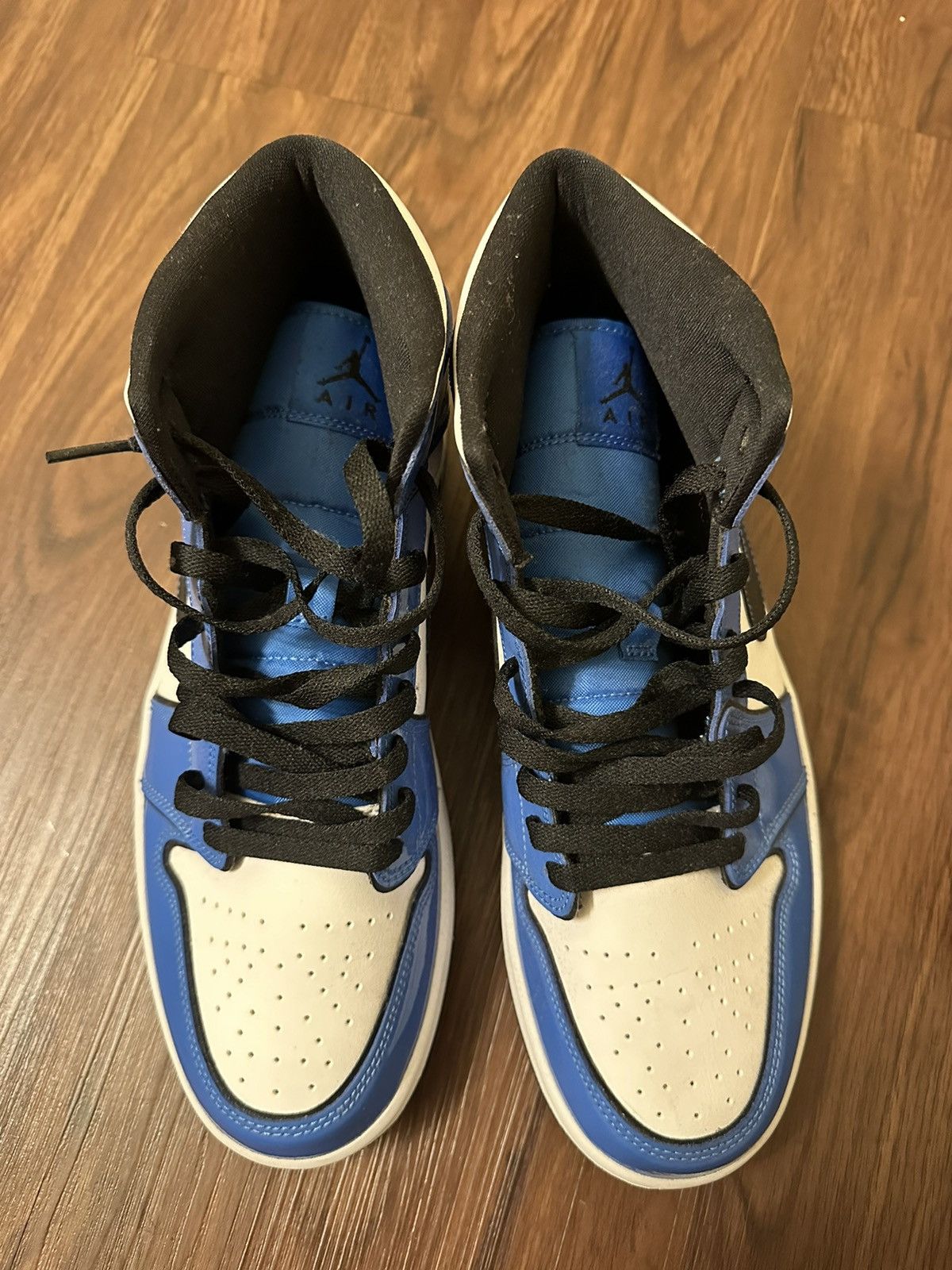 Jordan Brand Jordan 1 Signal Blue Size US 10 / EU 43 - 2 Thumbnail