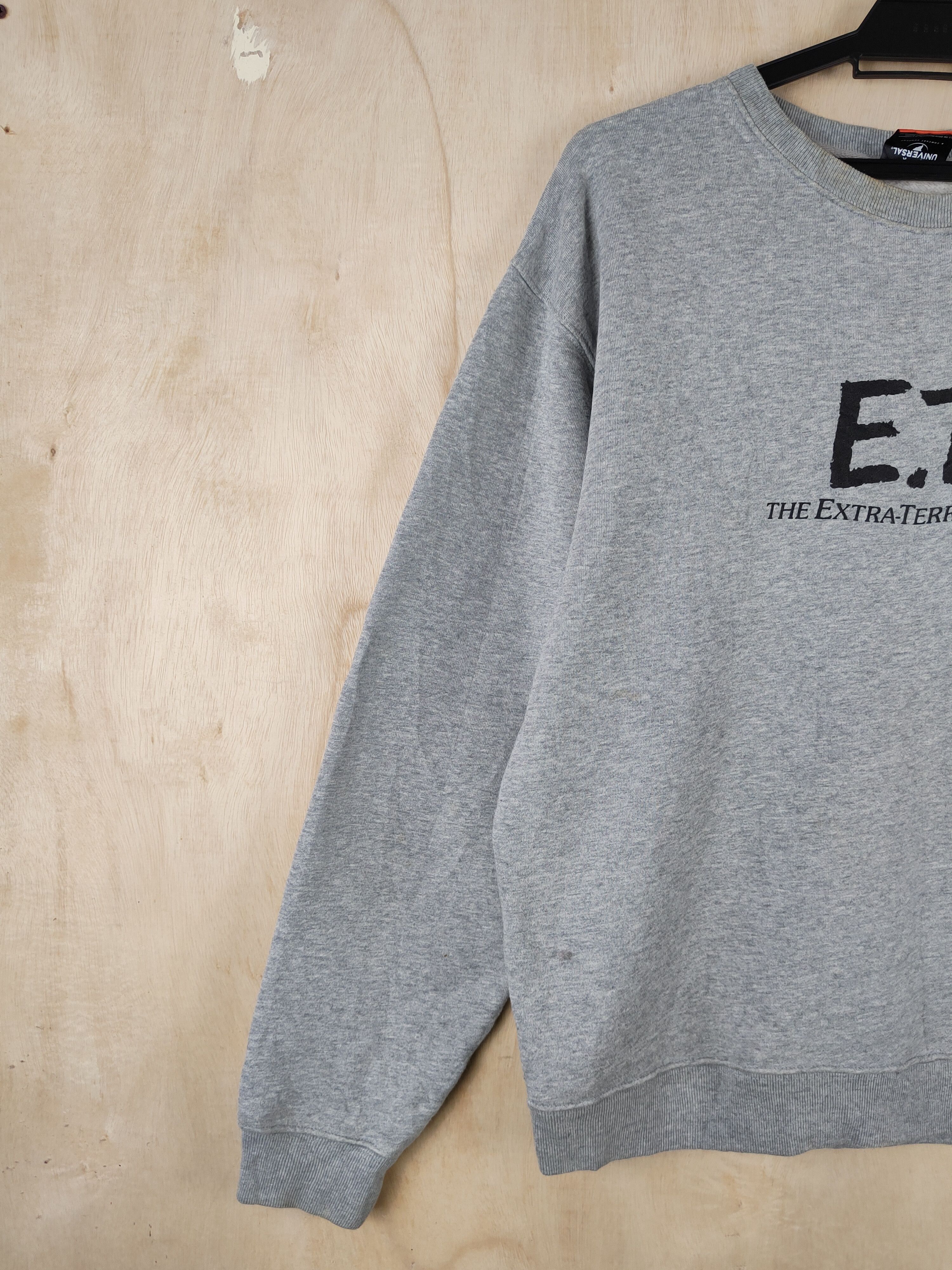 Universal Studios Beams X E.T Universal studio movie Sweatshirts #S2567 Size US L / EU 52-54 / 3 - 4 Thumbnail