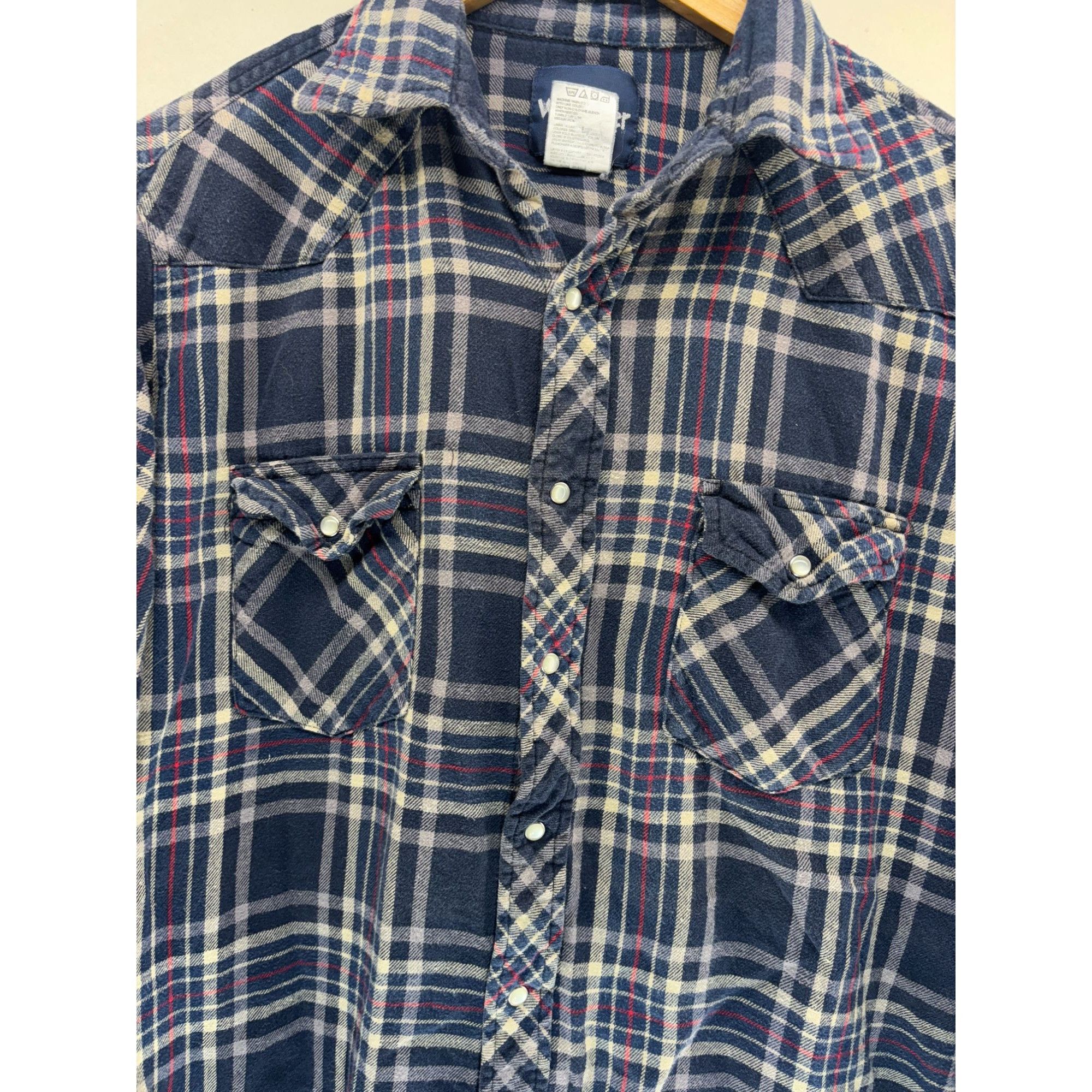 Wrangler Vintage Wrangler Mens Plaid Flannel Long Sleeve Button-Up Sh Size US XL / EU 56 / 4 - 2 Thumbnail