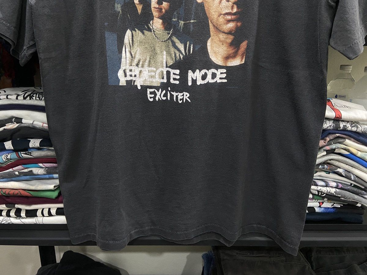 Band Tees 2001s Depeche Mode Alternative rock New wave Tour TShirt Size US L / EU 52-54 / 3 - 3 Thumbnail