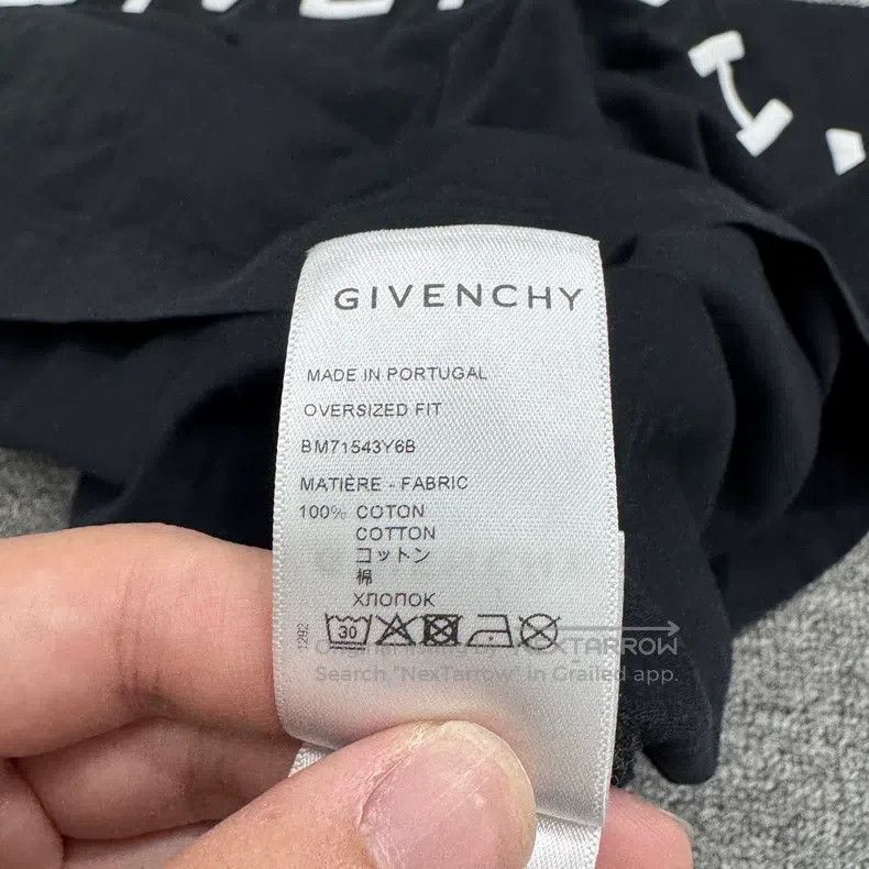 Givenchy Givenchy Embroidered Letter Logo Short Sleeve Size US L / EU 52-54 / 3 - 4 Thumbnail