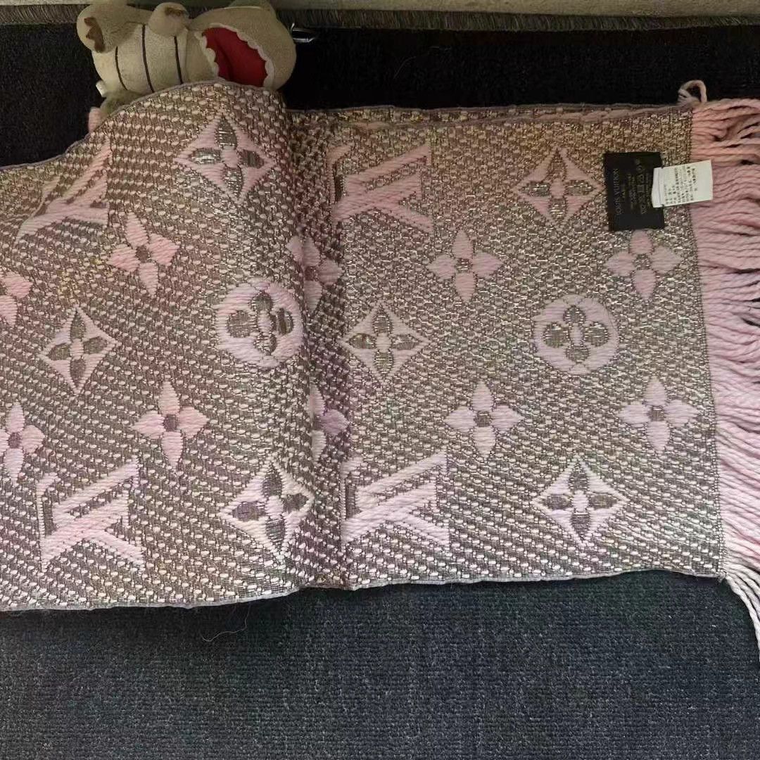 Louis Vuitton LV new pink wool scarf Size ONE SIZE - 2 Thumbnail