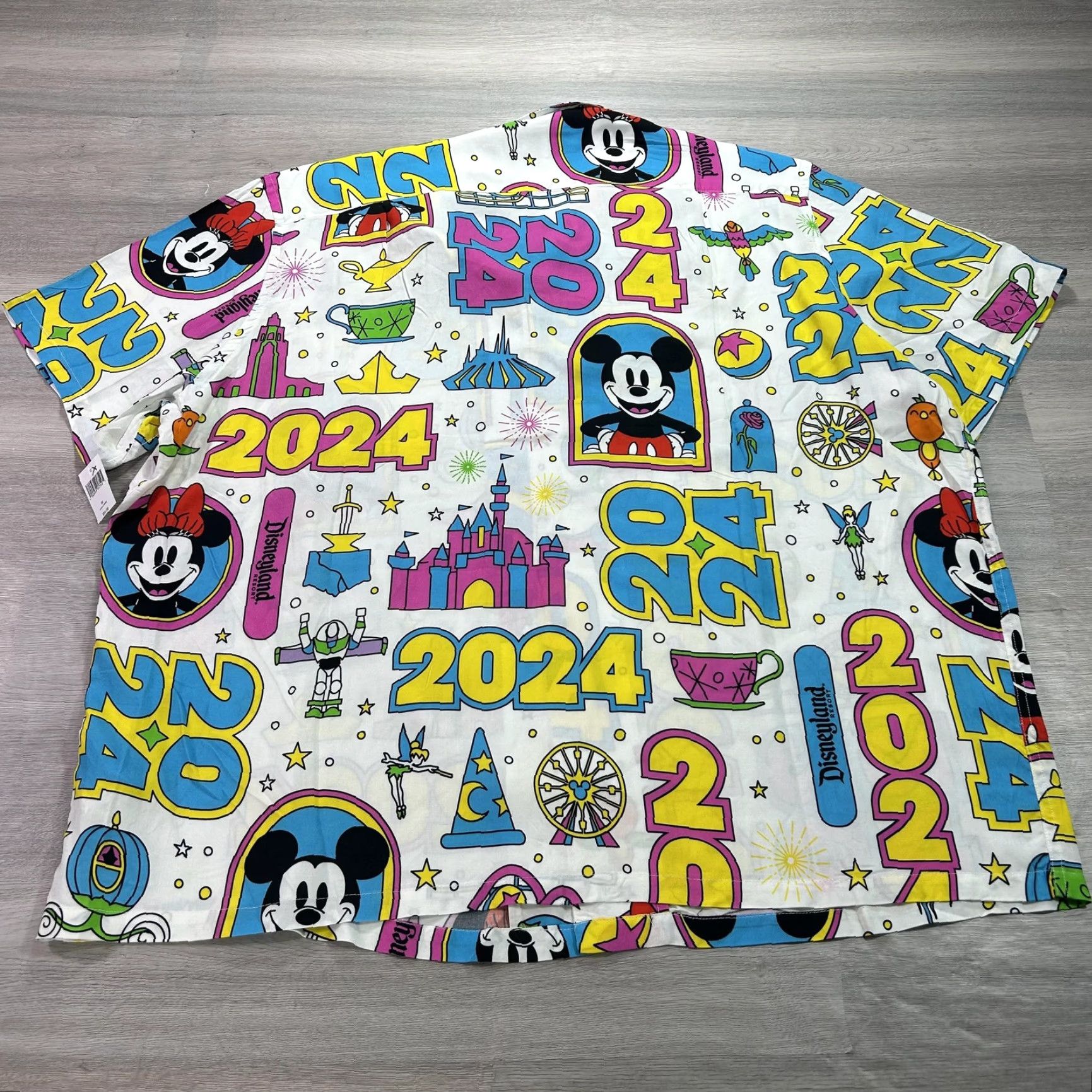 Disney NEW Disney Shirt Mens 3XL Multicolor Mickey Mouse Button Up 2024 Aloha Size US XXL / EU 58 / 5 - 2 Thumbnail