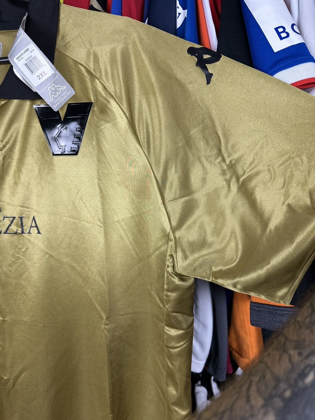 Kappa VENEZIA 2022 2023 THIRD FOOTBALL SHIRT SOCCER JERSEY KAPPA Size US XXL / EU 58 / 5 - 12 Thumbnail