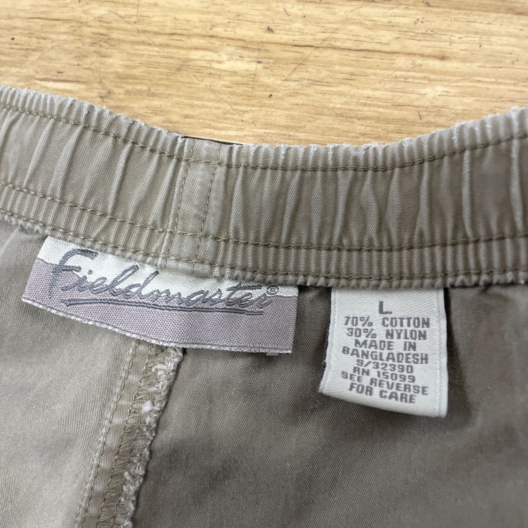 Vintage VINTAGE Fieldmaster Lounge Shorts Men 40x7 L Brown Khaki Lightweight Drawstring Relaxed Regular Size US 40 / EU 56 - 5 Thumbnail