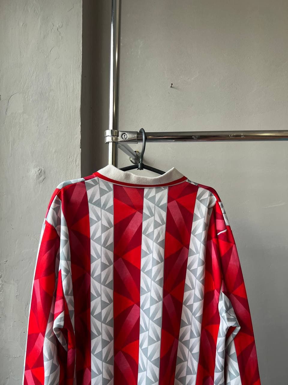 Lotto Sport 90’S LOTTO SPORT TEMPLATE RED ICONIC SOCCER FOOTBALL JERSEY Size US L / EU 52-54 / 3 - 14 Thumbnail