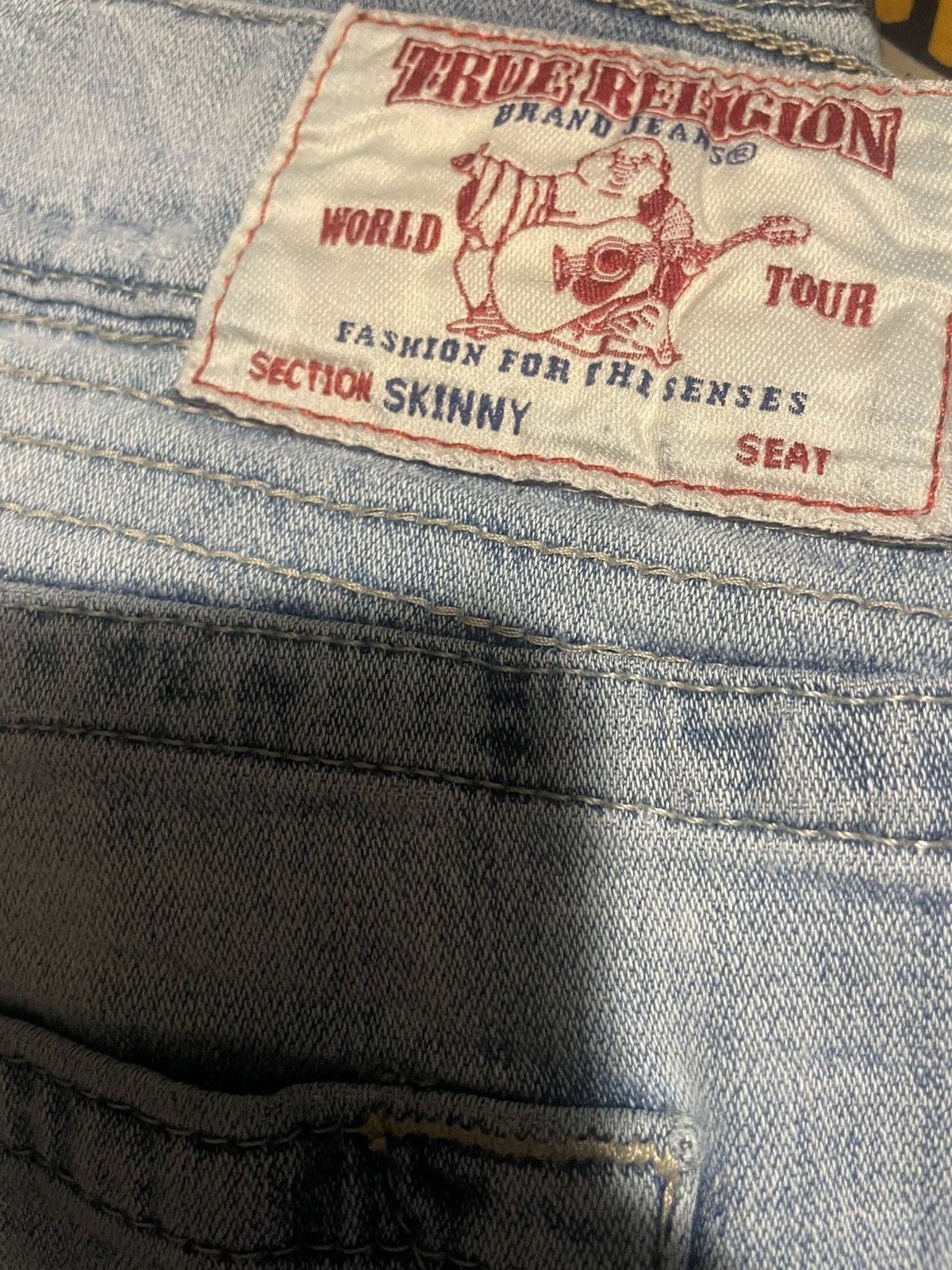 True Religion True Religion light wash jeans Size US 40 / EU 56 - 3 Thumbnail