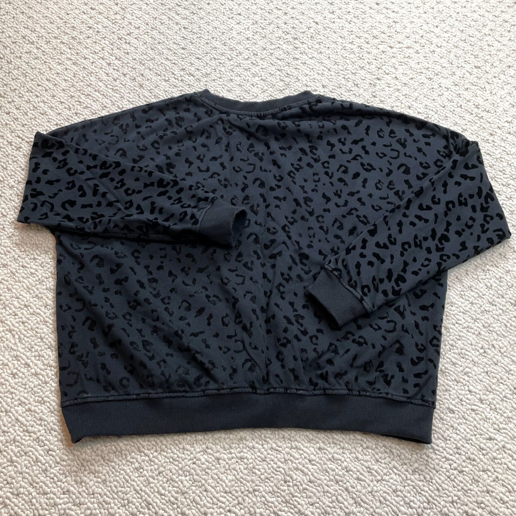 Vintage Tahari Sweatshirt Womens M Black Leopard Print Pullover Crew Knit Cotton Polyester Logo Size M / US 6-8 / IT 42-44 - 8 Thumbnail