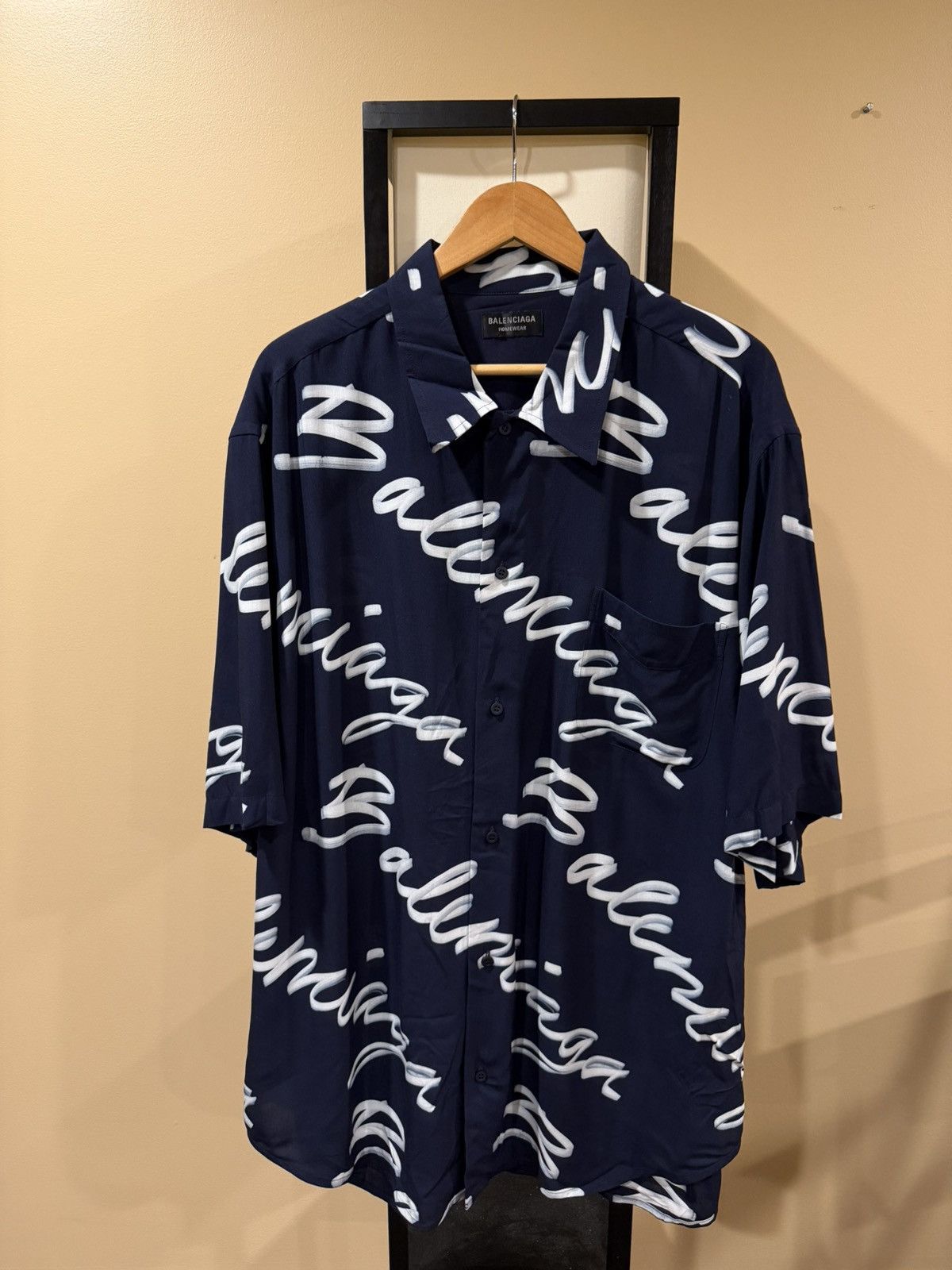 Balenciaga Balenciaga All Over Cursive Script Logo Minimal Navy Shirt Size US XL / EU 56 / 4 - 7 Thumbnail