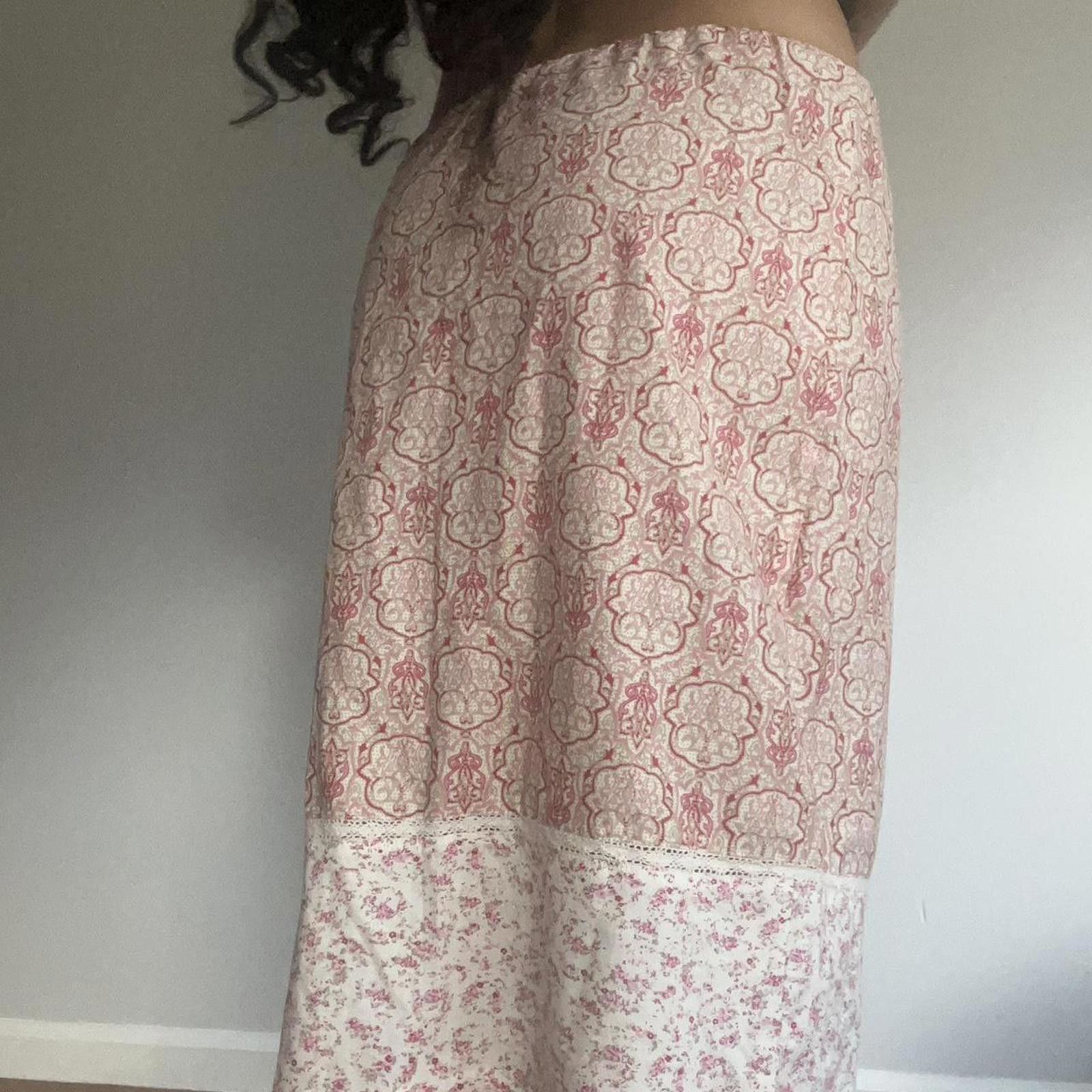 Other Pink and white midi skirt with a floral pattern Size 32" / US 10 / IT 46 - 3 Thumbnail